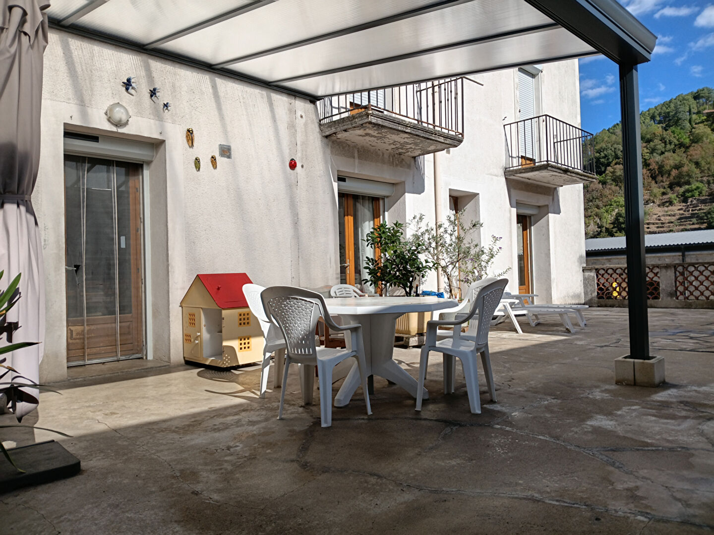 Maison 10 pièces 209 m² · à Saint Sauveur de Montagut · 209 m² · 245 000 €