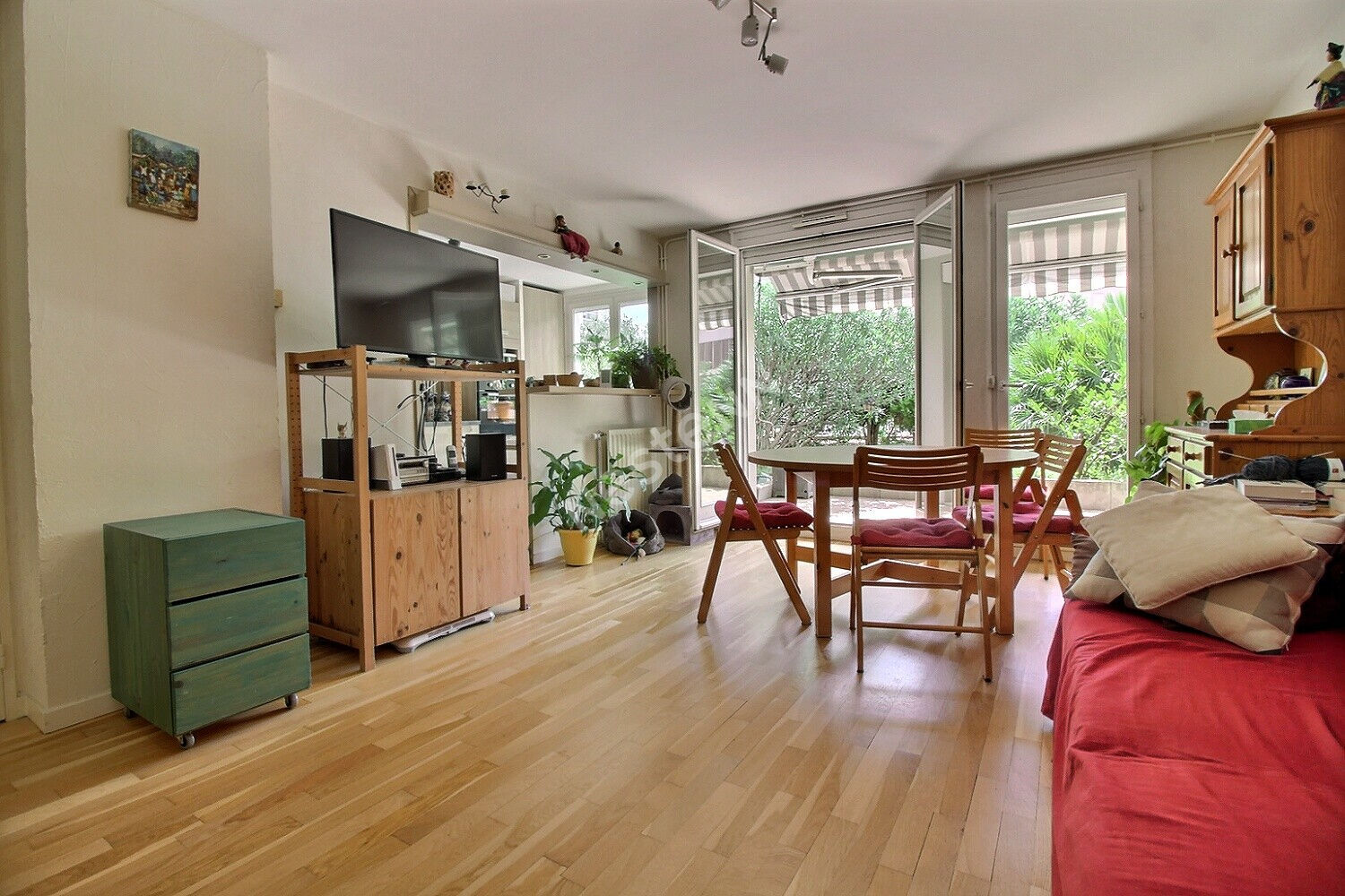 Appartement familial avec jardin privatif de 80m2 dans le quartier de ...