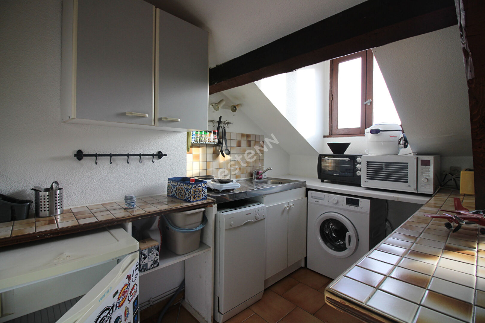 APPARTEMENT DERNIER ETAGE PLACE AMBROISE COURTOIS