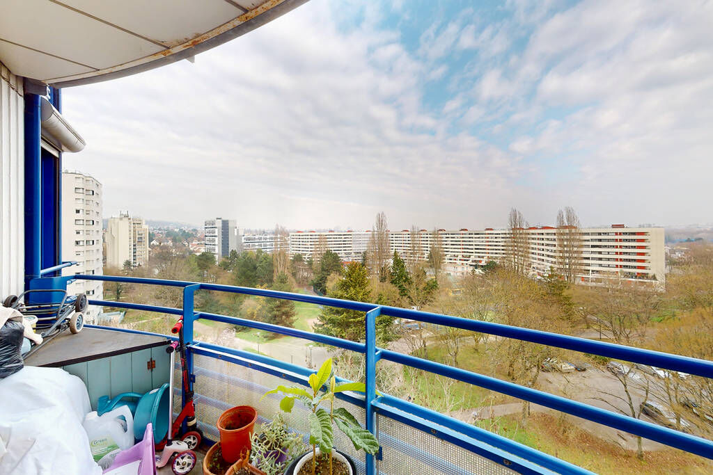 A MASSY -VILLAINE - Appartement Massy 4 pièce(s), bacon et cave