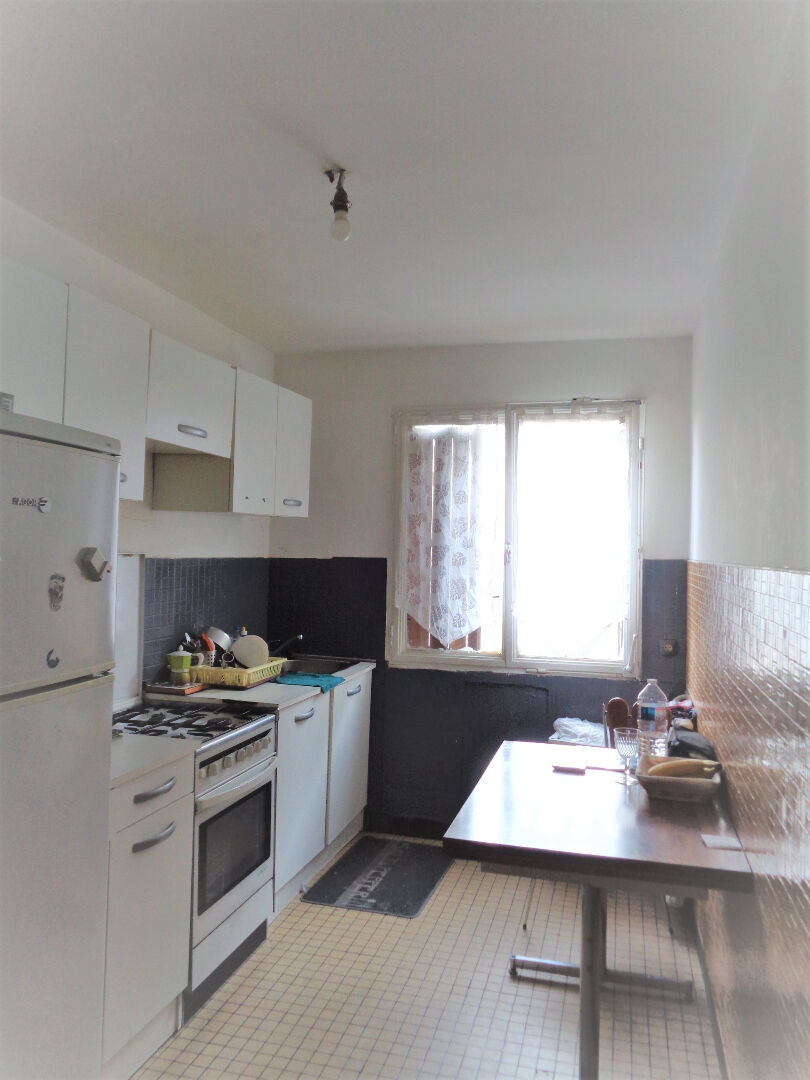 Appartement 3 pièces 58 m² · à Aubervilliers · 58 m² · 175 000 €