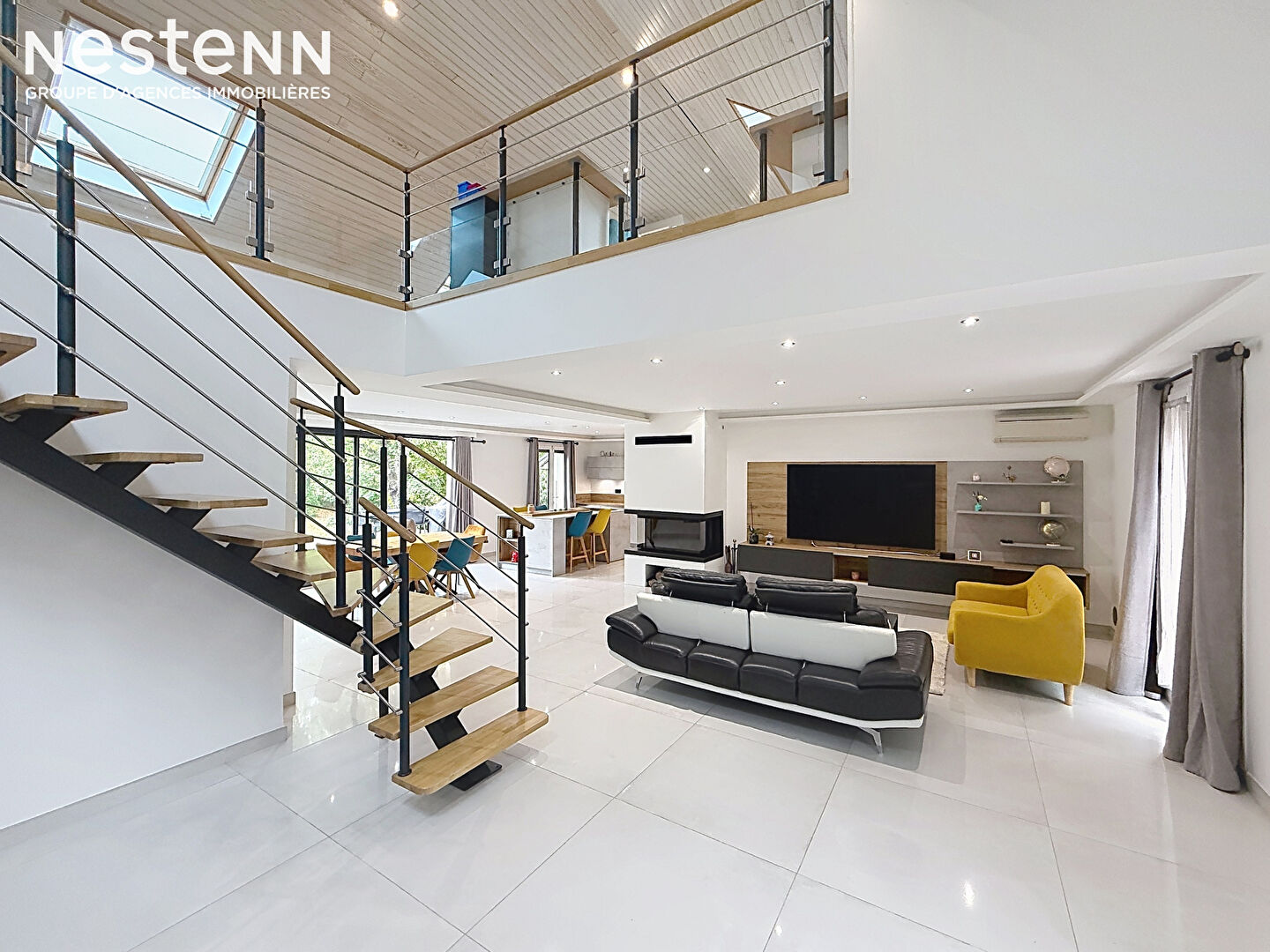 Maison 9 pièces 200 m² · à Saint-Fargeau-Ponthierry · 200 m² · 685 000 €