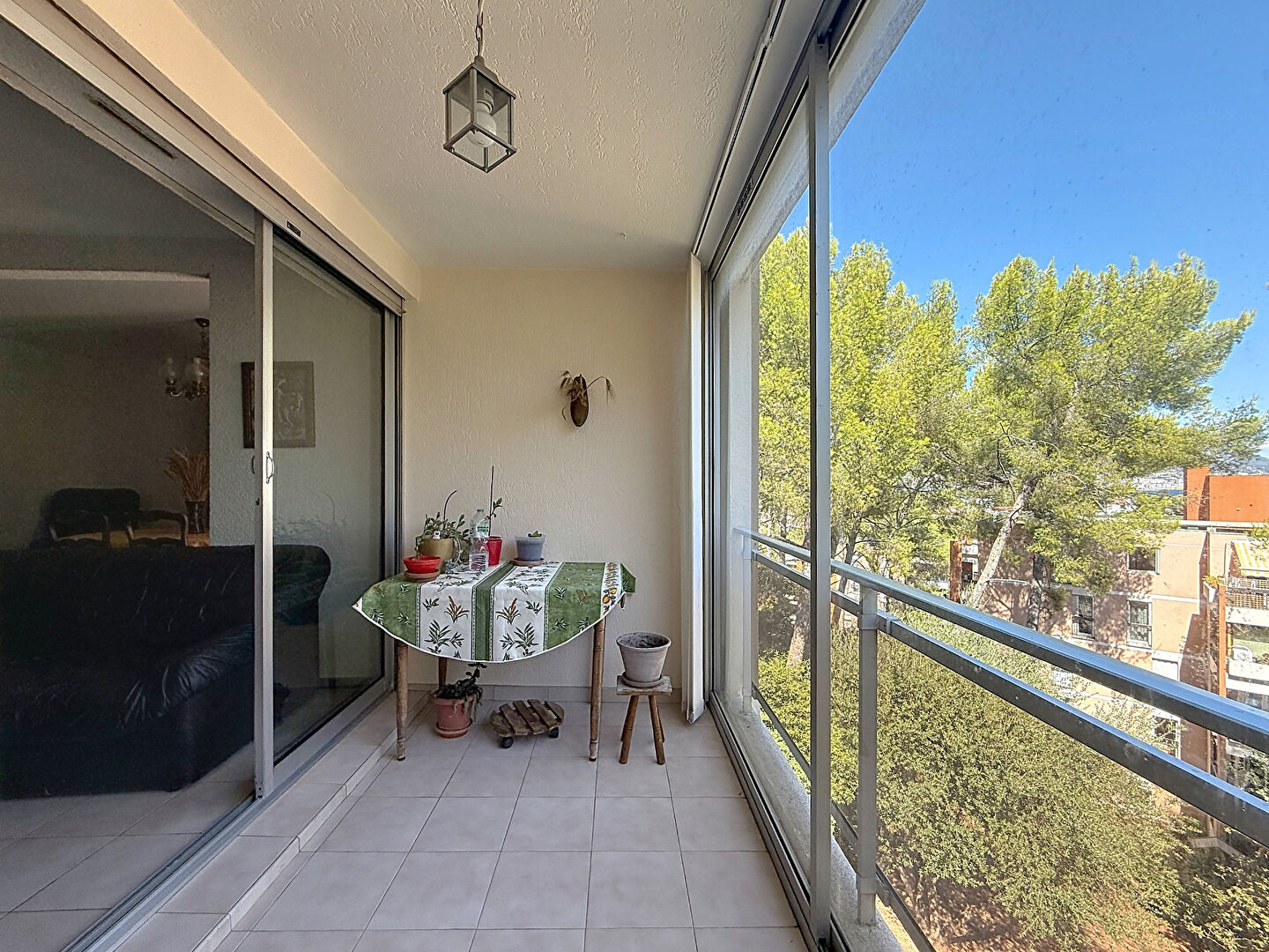 Appartement 5 pièces 104 m² · à La Seyne sur Mer · 104 m² · 231 000 €