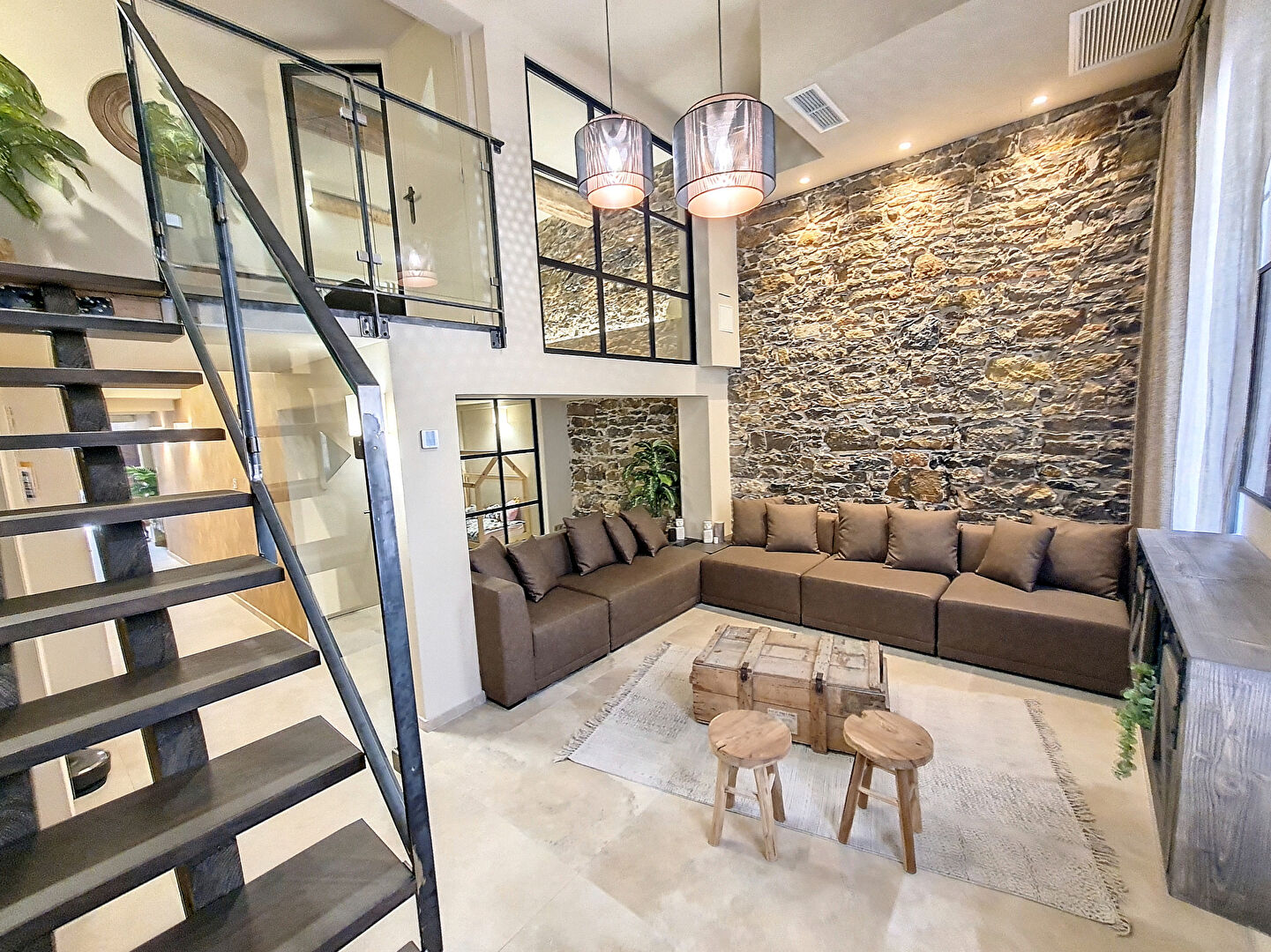 Toulon Haute ville  - EXCEPTIONNEL LOFT D'ARCHITECTE AU CHARME UNIQUE "