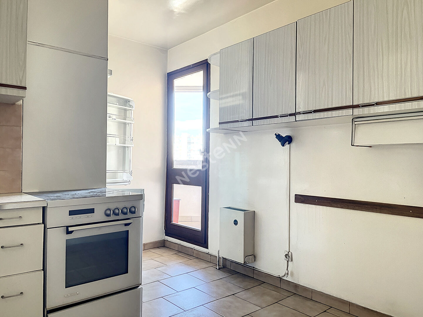 Toulon quartier la Rode appartement T4 de 89 m2 avec parking privatif