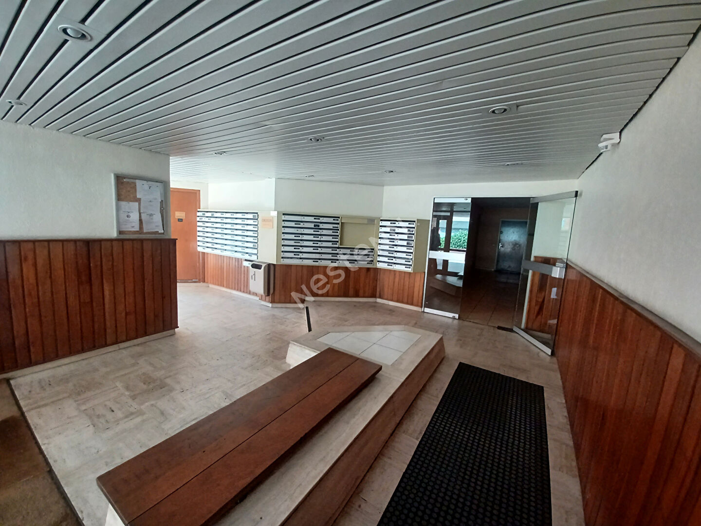 Toulon quartier la Rode appartement T4 de 89 m2 avec parking privatif