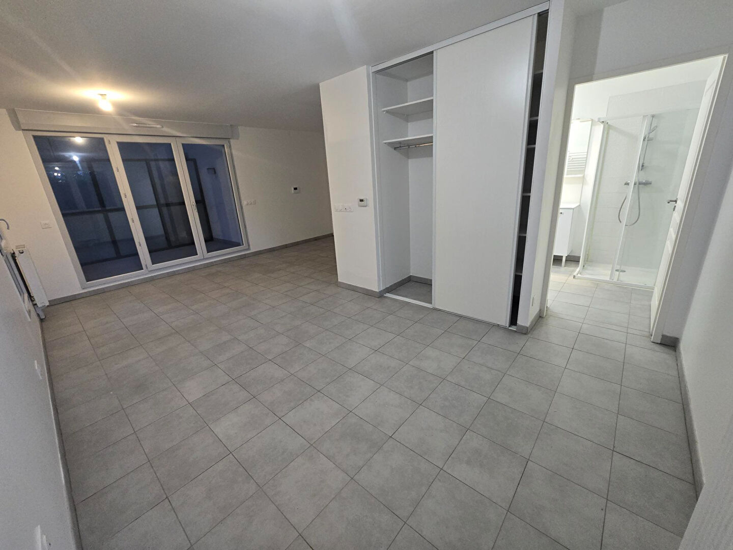 Toulouse 31100 Chemin de Lestang SANS FRAIS D'AGENCE Agréable T1 /T1 Bis Neuf  BBC  de 34.76m² ,Jardin d'hiver / véranda de 5.78m²  1 place de parking en sous sol