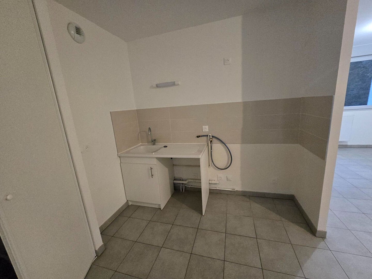 Toulouse 31100 Chemin de Lestang SANS FRAIS D'AGENCE Agréable T1 /T1 Bis Neuf  BBC  de 34.76m² ,Jardin d'hiver / véranda de 5.78m²  1 place de parking en sous sol