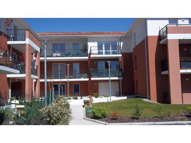 Cugnaux 31170 Agréable T3 récent de 61.76m² terrasse de 8.71m² en 2ème et dernier étage une place de parking en sous sol proche des commerces