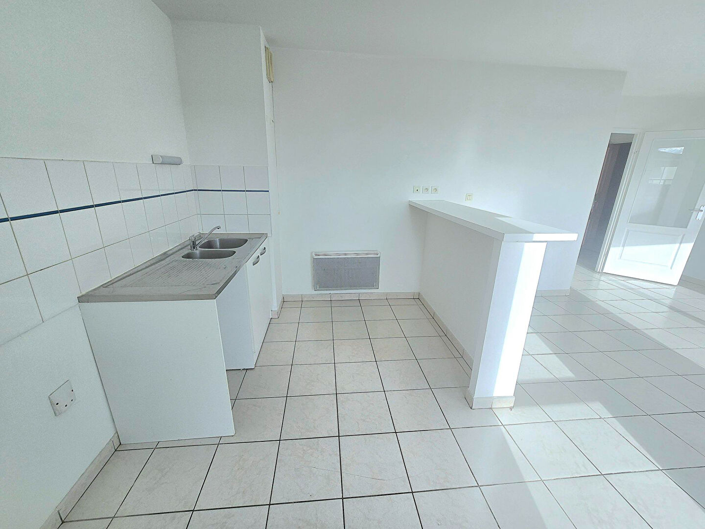 Cugnaux 31170 Agréable T3 récent de 61.76m² terrasse de 8.71m² en 2ème et dernier étage une place de parking en sous sol proche des commerces