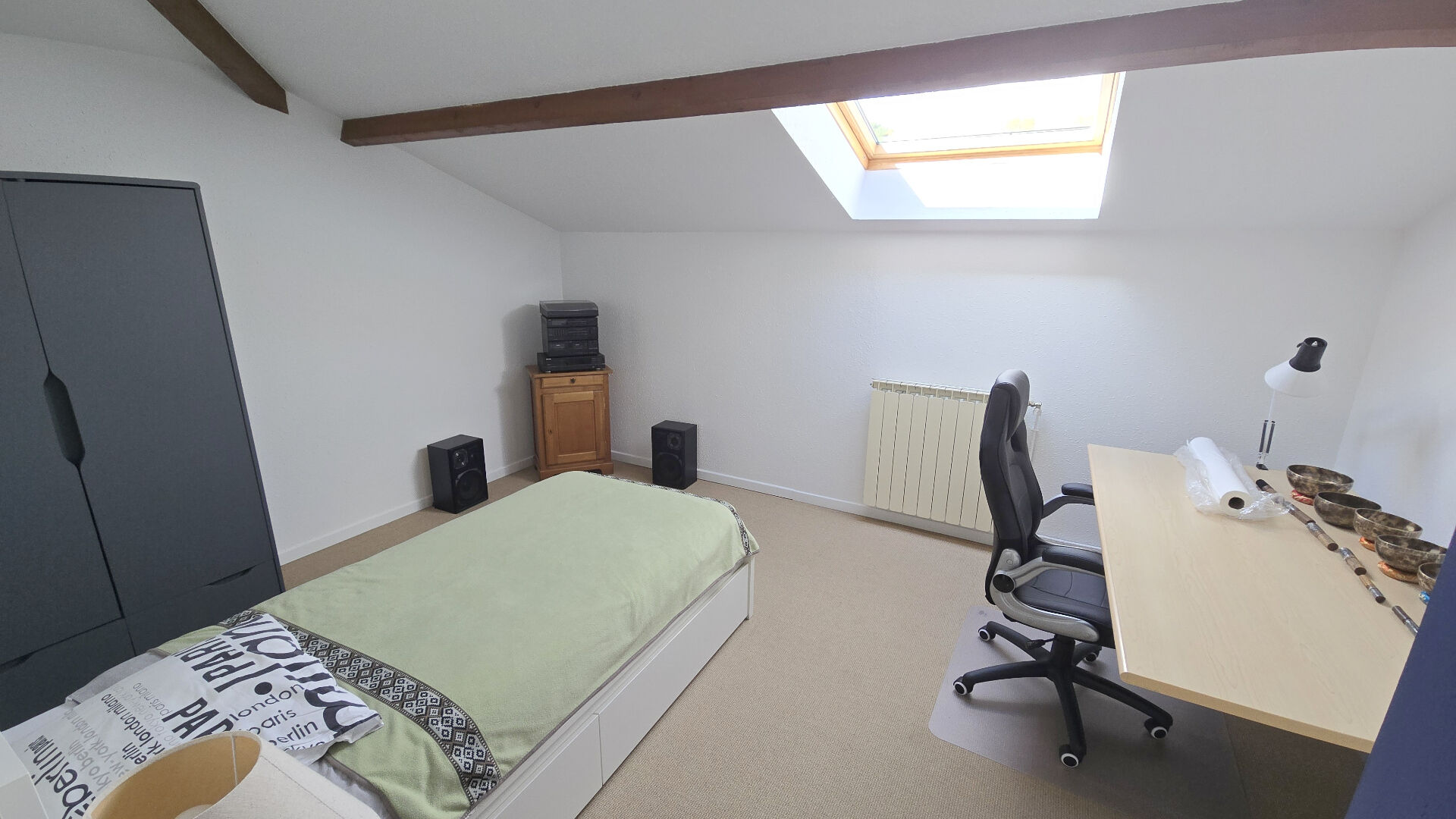 Maison L Isle Jourdain 240 m2 sur un terrain arboré de 4075m², garages, piscine, vue imprenable