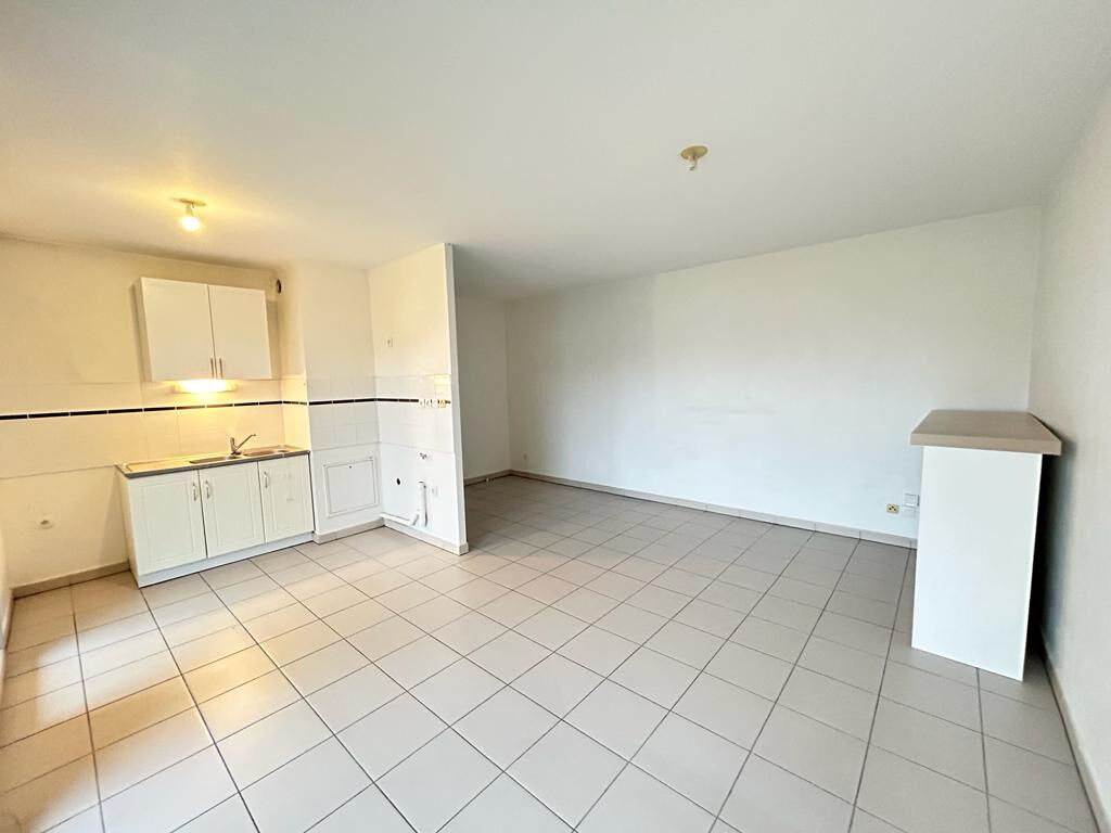 Toulouse 31200 Quartier Bonnefoy SANS FRAIS AGENCE  Agréable T3 Récent de 64.40 m² avec Terrasse, place de parking