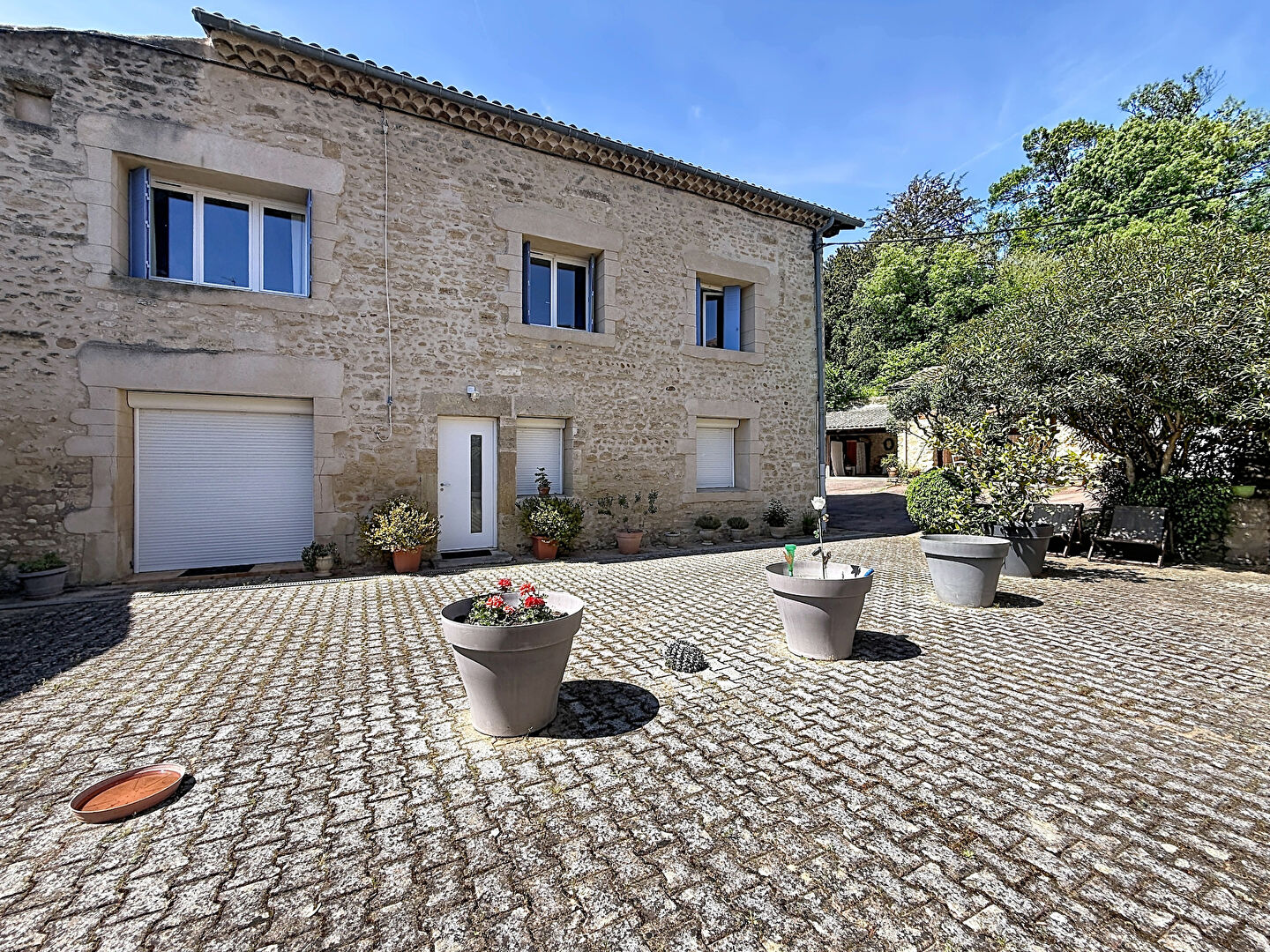 Appartement 5 pièces 143 m² · à Etoile sur Rhone · 143 m² · 385 000 €