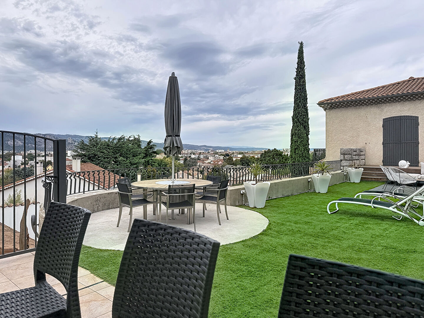 Maison 7 pièces 300 m² · à Valence · 300 m² · 1 095 000 €
