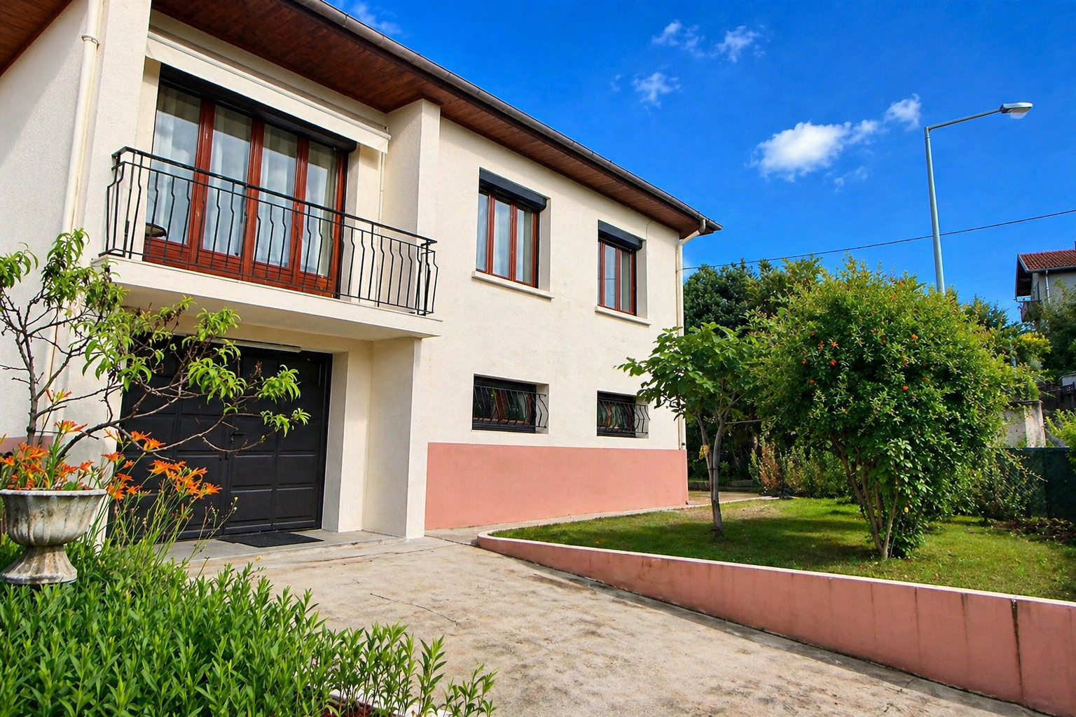Maison 4 pièces 106 m² · à Venissieux · 106 m² · 334 900 €