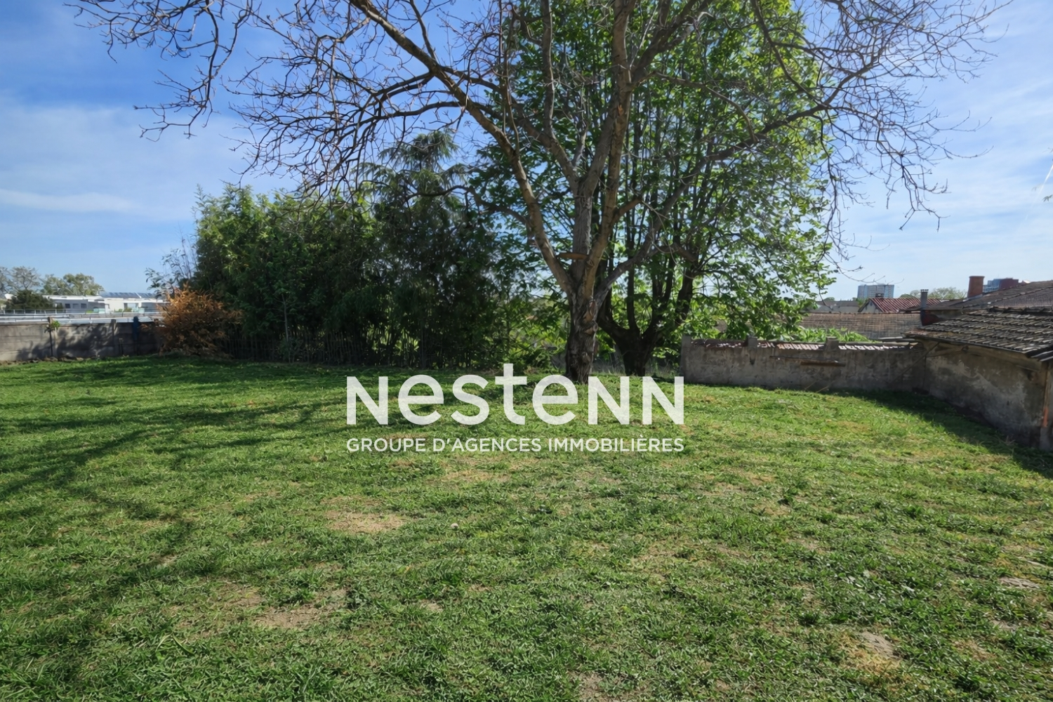 Terrain 579 m² · à Vénissieux · 579 m² · 210 000 €