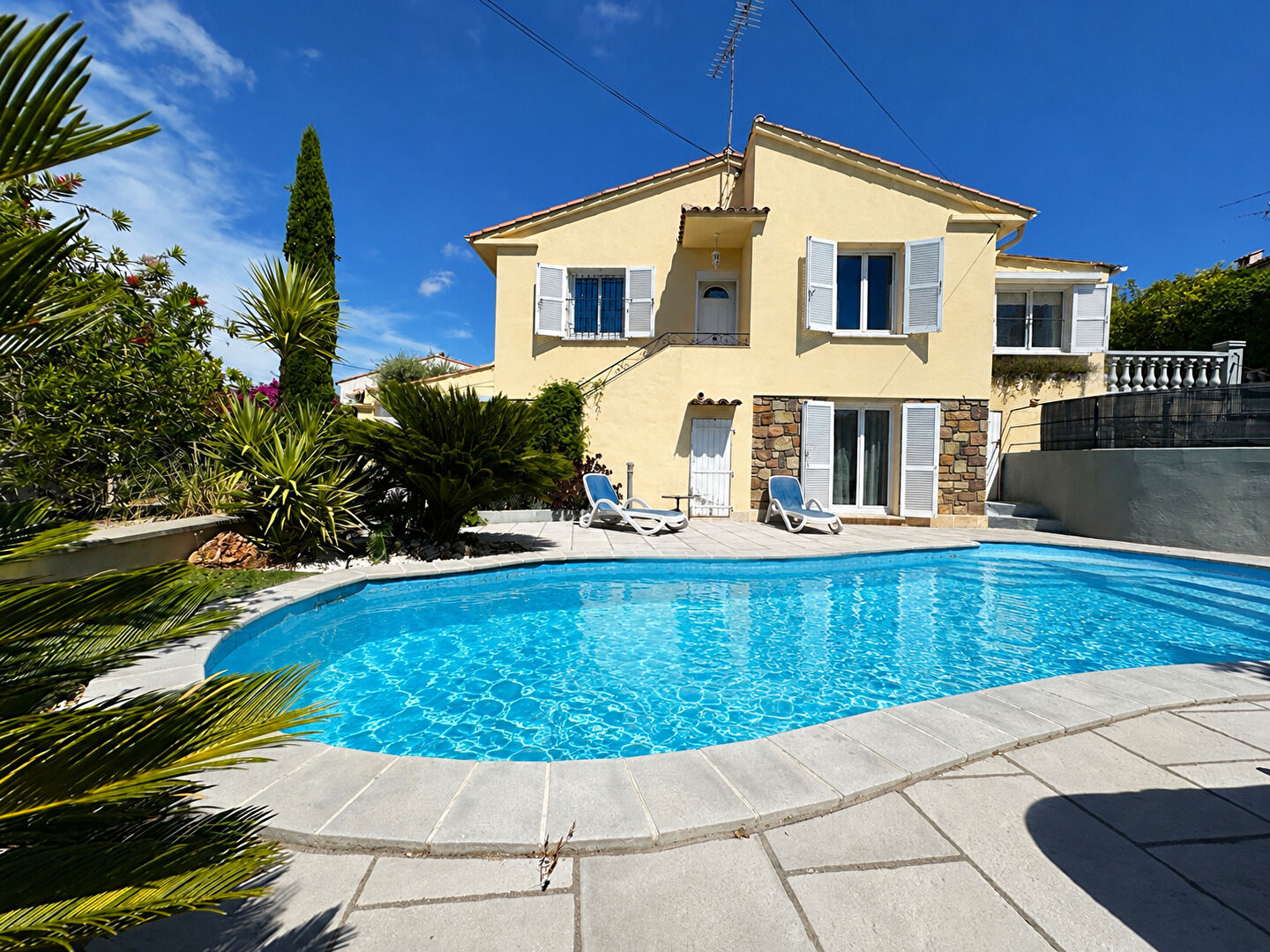 Maison 7 pièces 145 m² · à Saint Raphael · 145 m² · 745 000 €