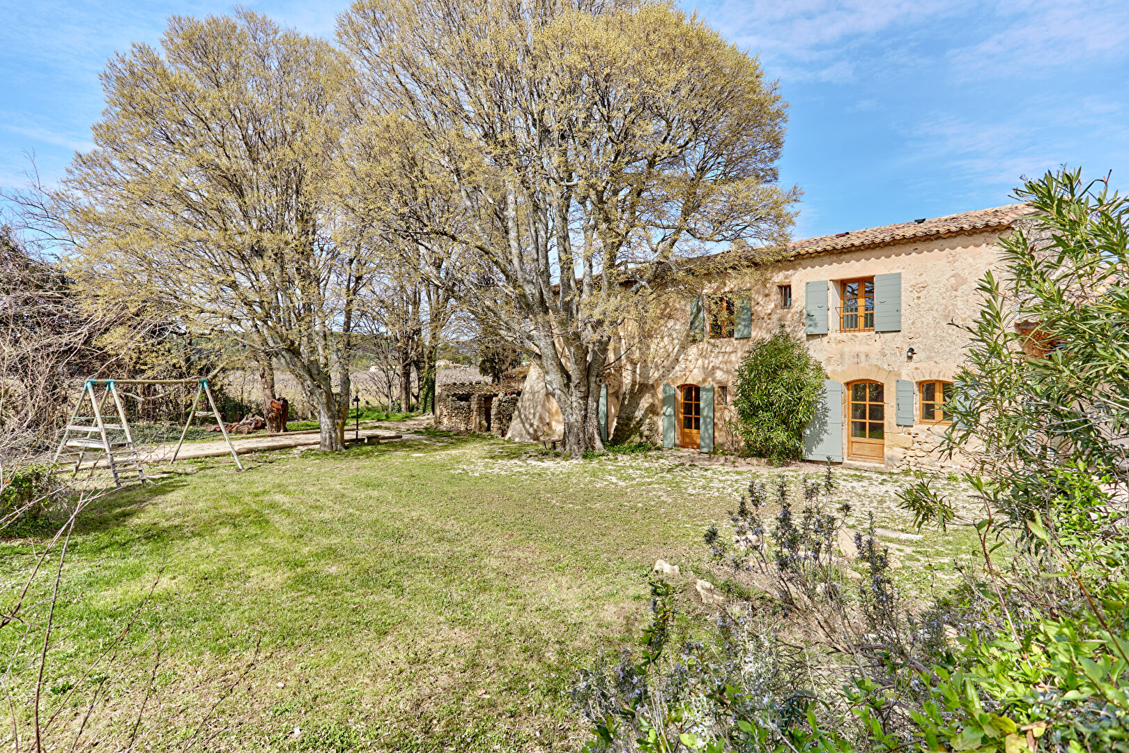 VENDU PAR NESTENN Authentique Bastide de 240 m2 sur 1 ha