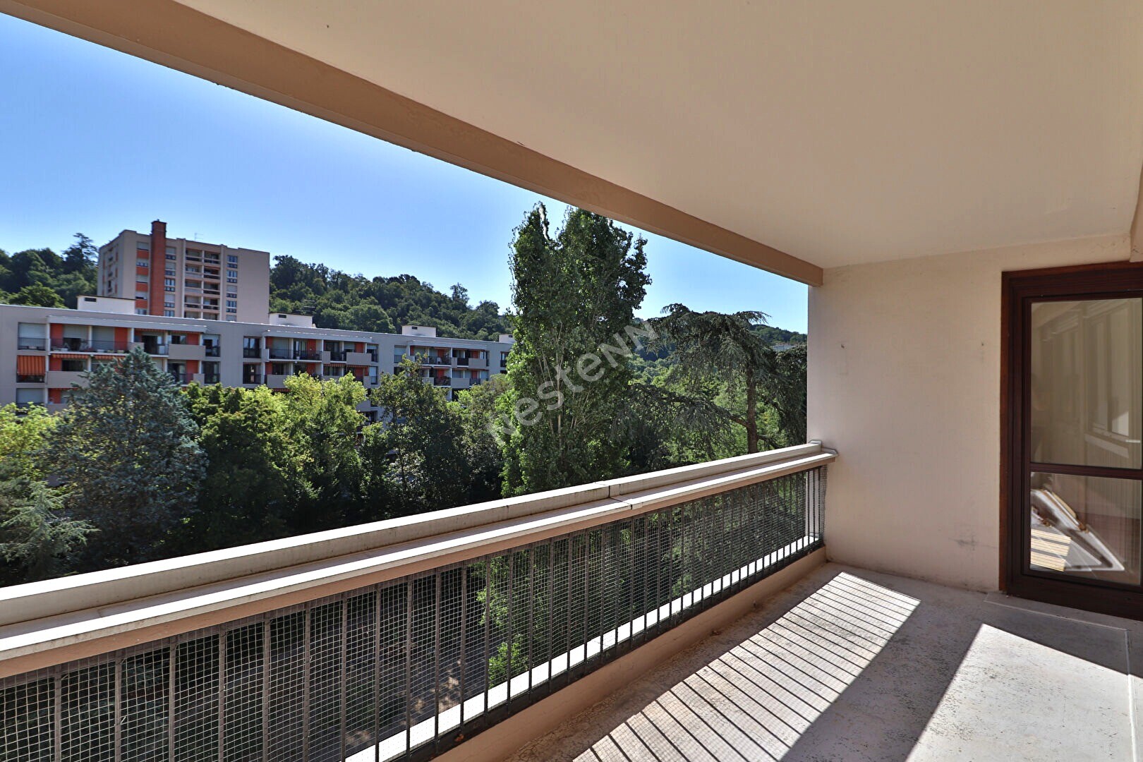 Appartement 5 pièces 105 m² · à Francheville · 105 m² · 294 900 €