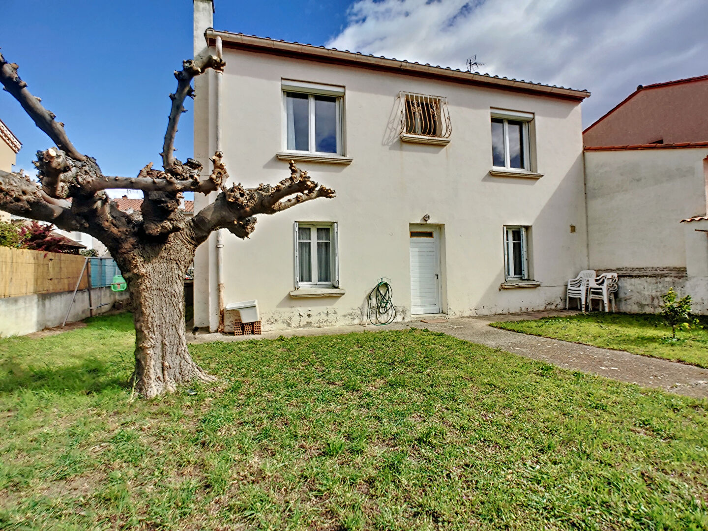 A vendre maison 3 faces a Saint Genis Des Fontaines