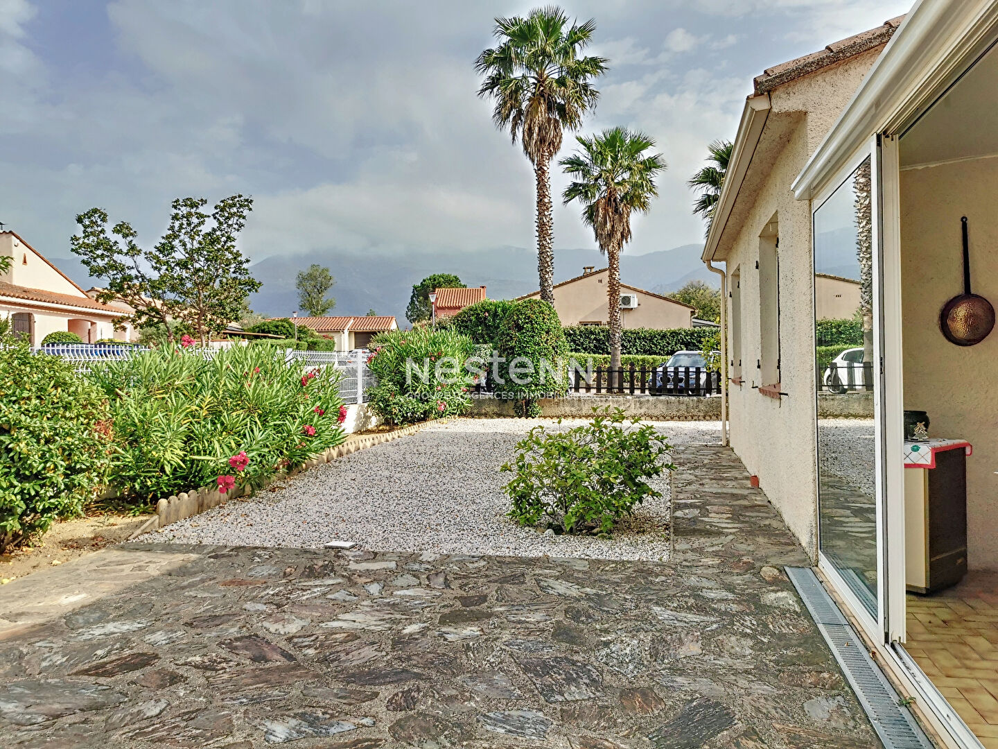 Maison a vendre a Saint Genis des Fontaines, plain pied, 3 faces, 90 m2