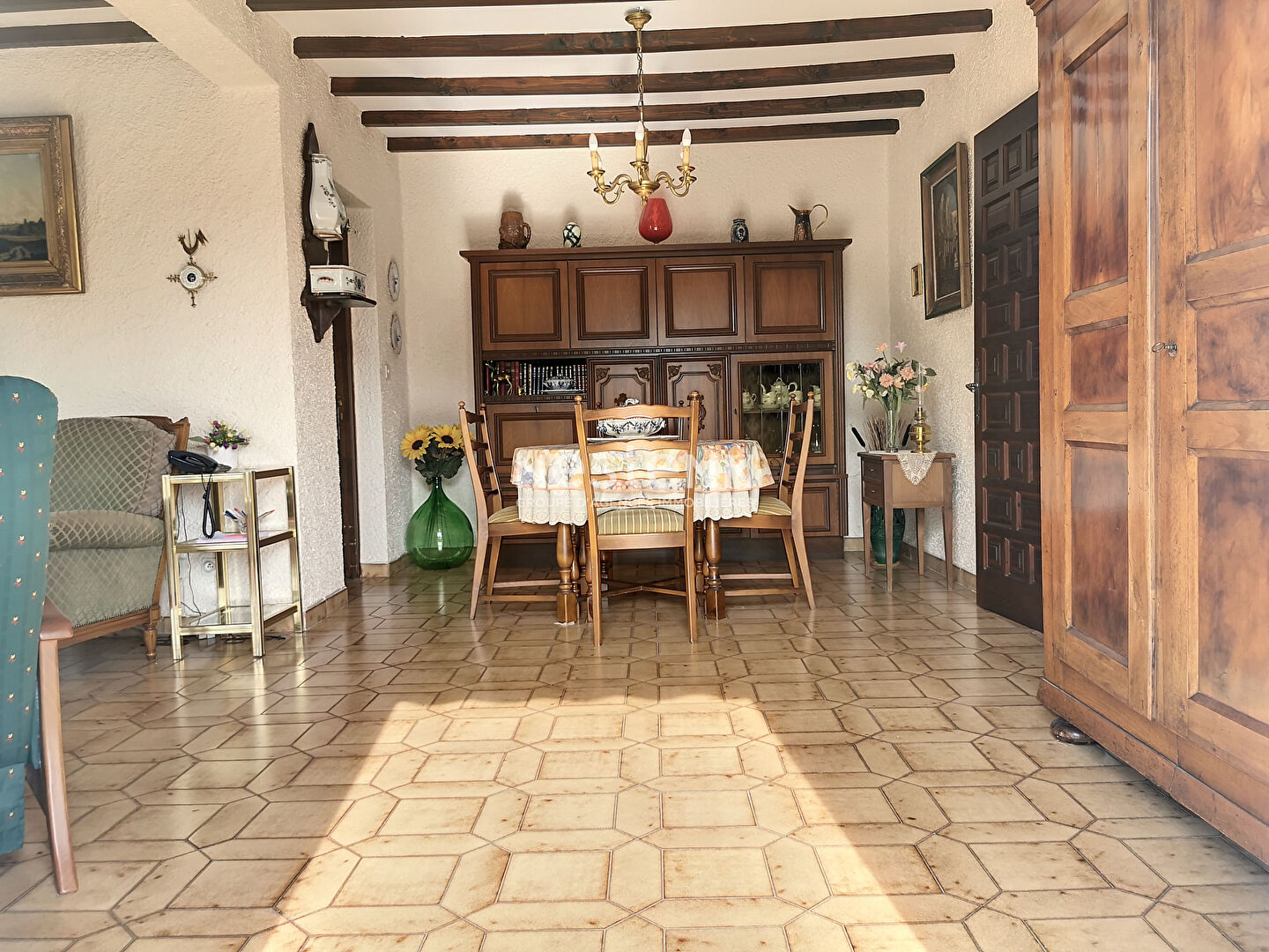 Maison a vendre a Saint Genis des Fontaines, plain pied, 3 faces, 90 m2