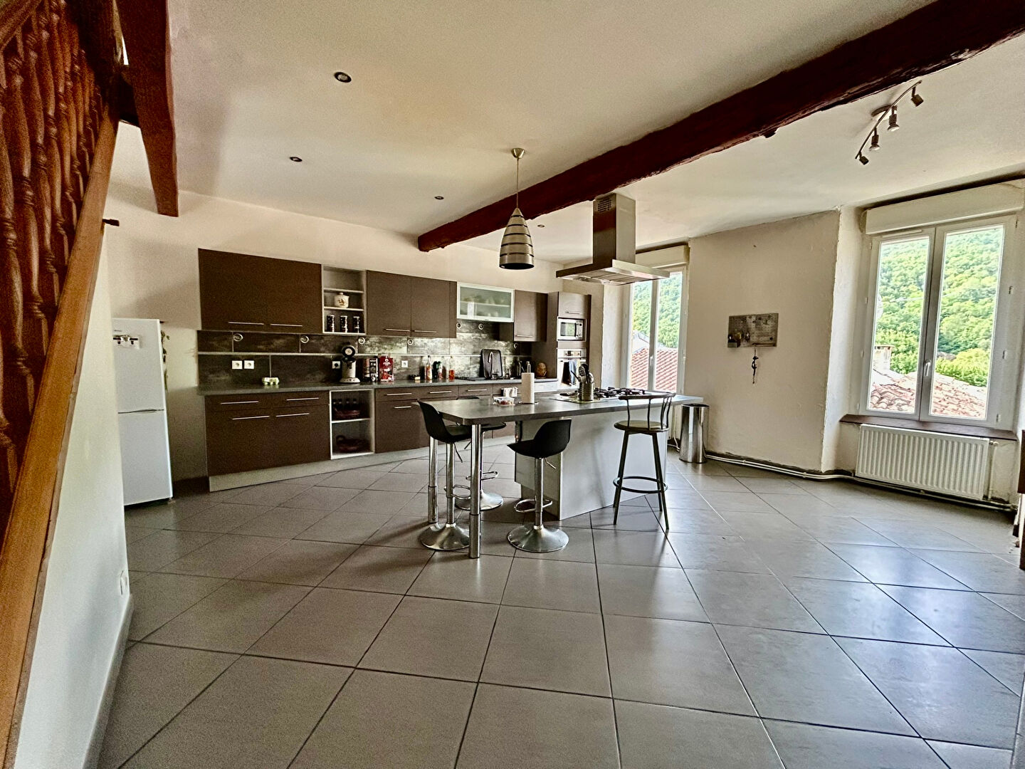 Maison 8 pièces 330 m² · à Dalou · 330 m² · 214 000 €