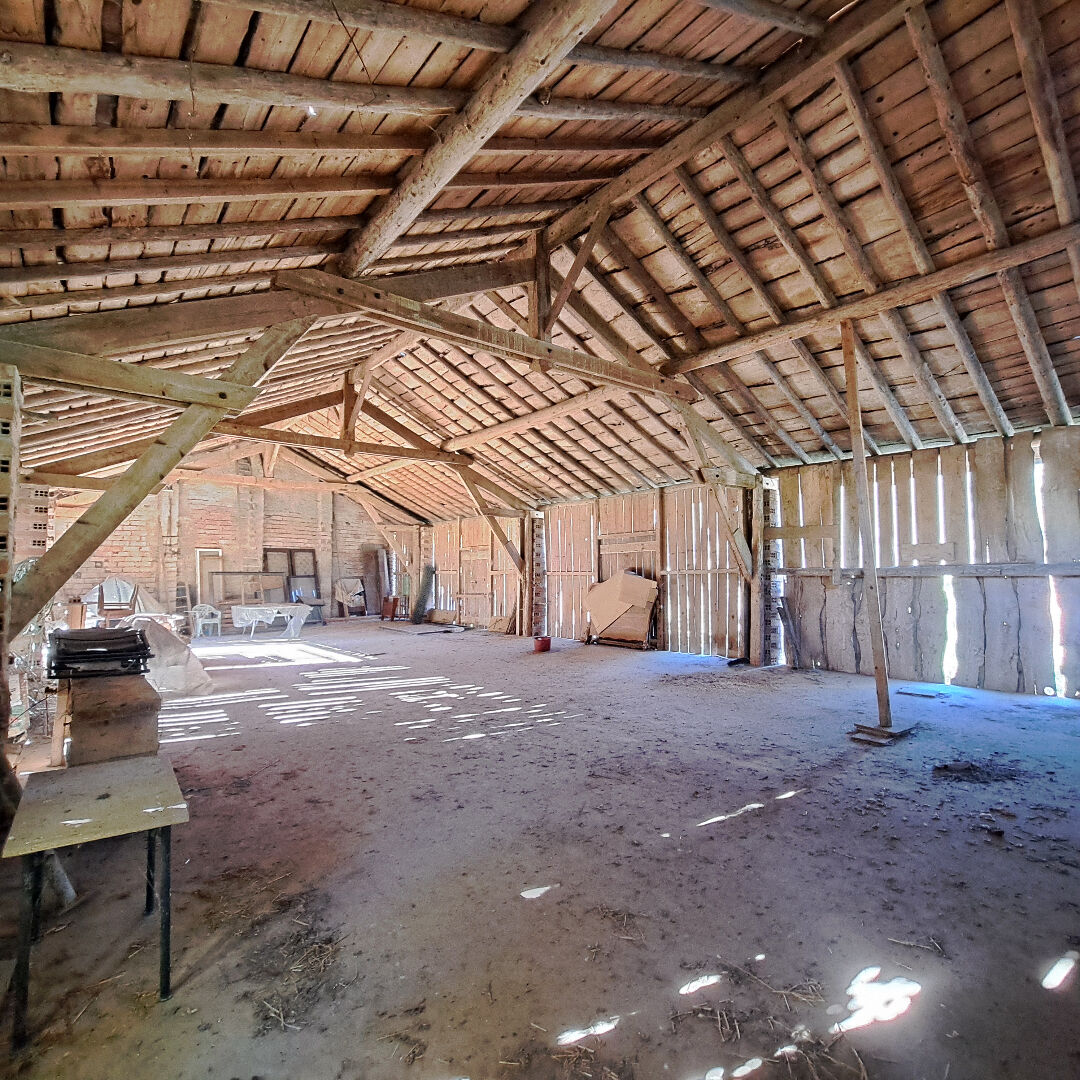 Maison 1 pièce 648 m² · à Belesta · 648 m² · 75 000 €