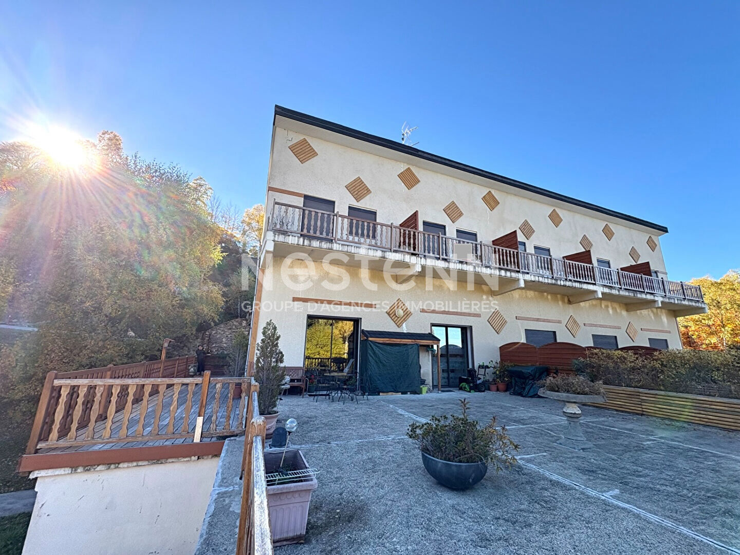 A VENDRE MONTS D'OLMES APPARTEMENT / TERRASSE 116 M² / GARAGE