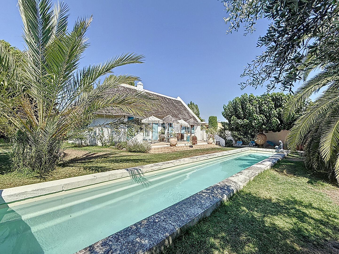 Élégante Maison à Vendre à Port Camargue - Un Havre de Paix