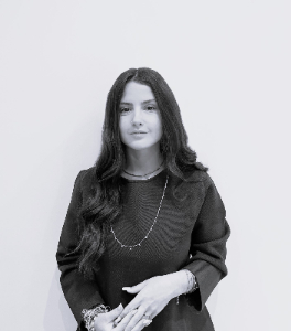EVA M.