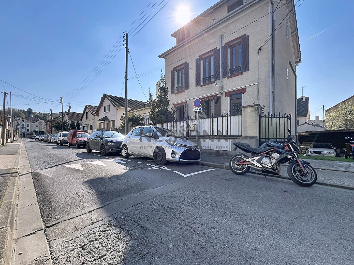 Immeuble 11 pièces 215 m²