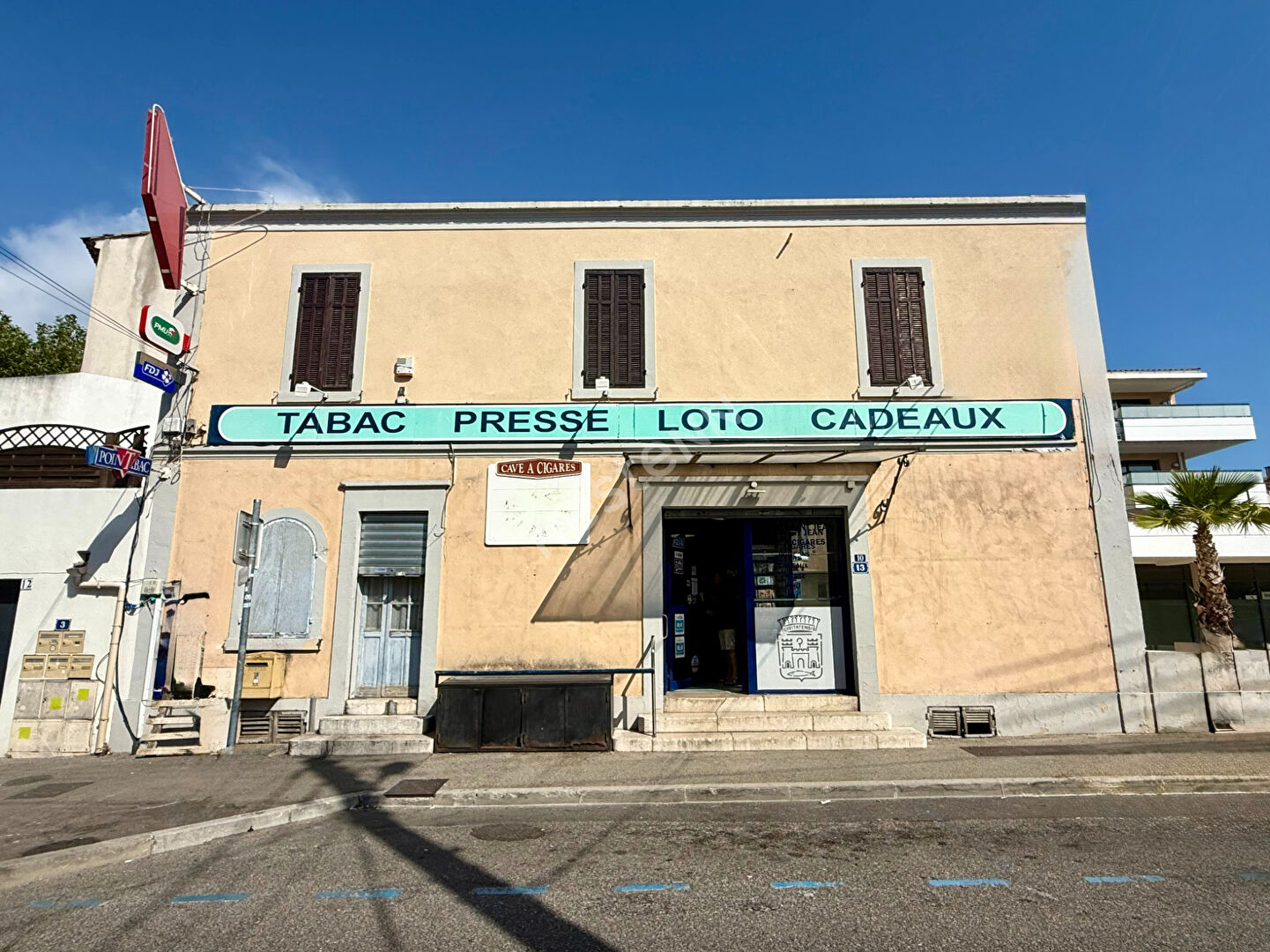 Immeuble 5 pièces 142 m² · à La Ciotat · 142 m² · 417 000 €
