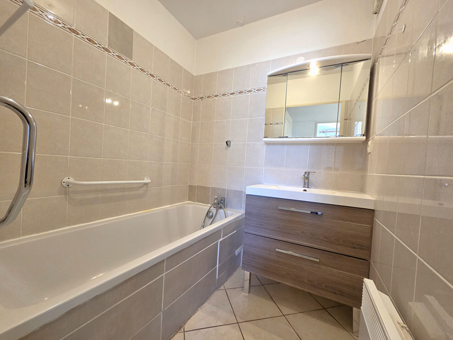 Achat vente Appartement 3 pièces 2 chambres Solliès proche Toulon
