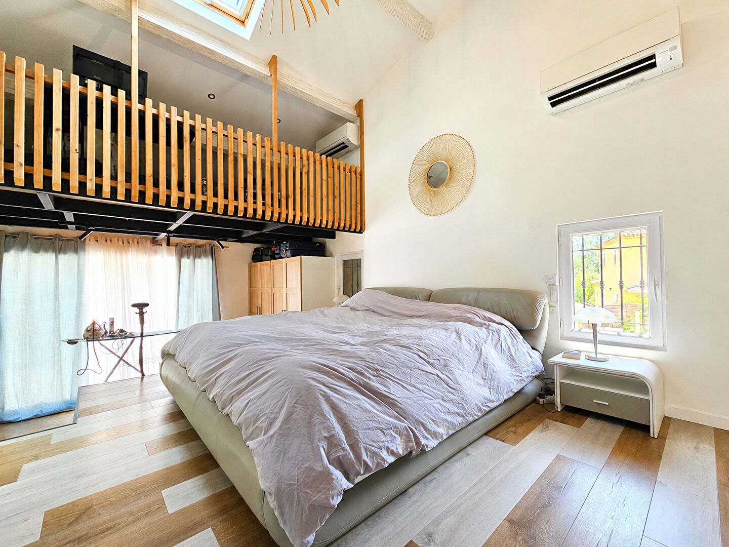 A VENDRE-Maison La Crau 5 pièce(s) 160m2 - Secteur résidentiel et recherché, piscine.