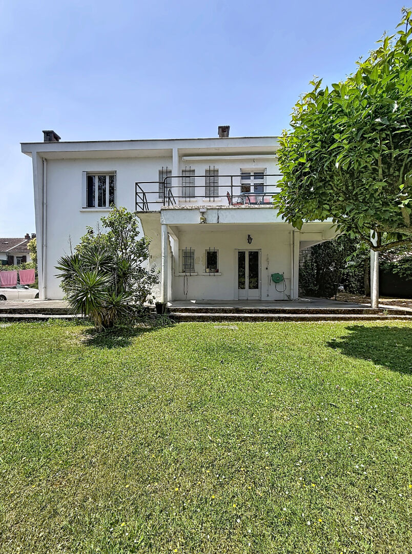 Maison 7 pièces 183 m² · à Montauban · 183 m² · 275 000 €