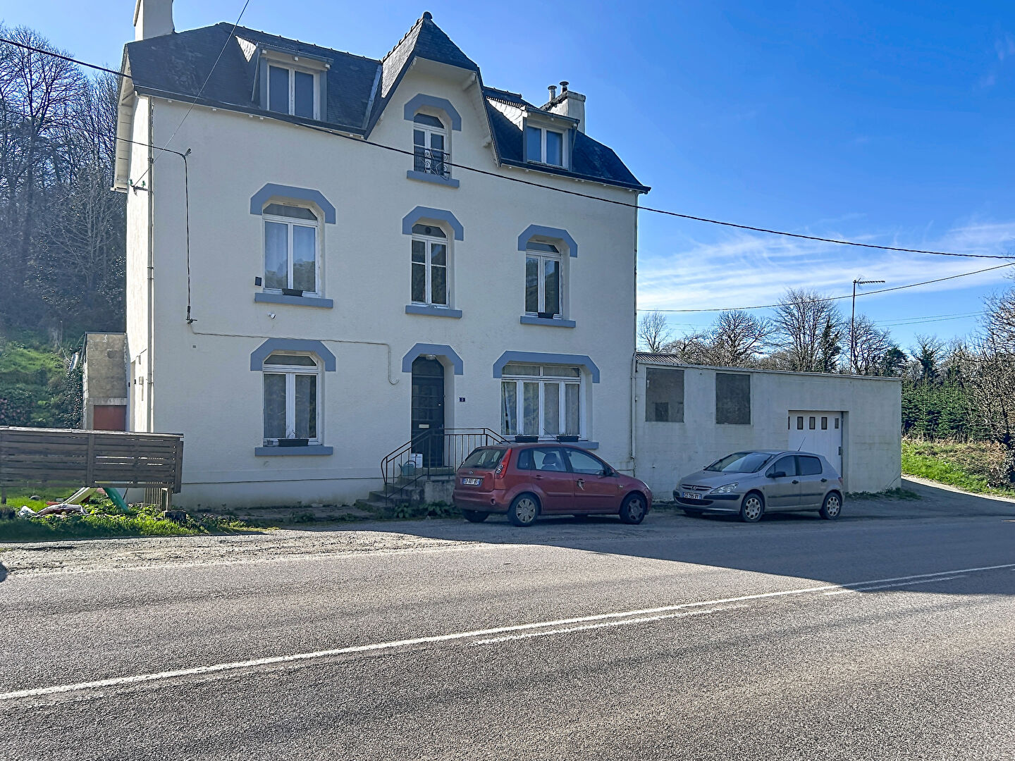 Maison 5 pièces 103 m² · à Landrevarzec · 103 m² · 125 000 €