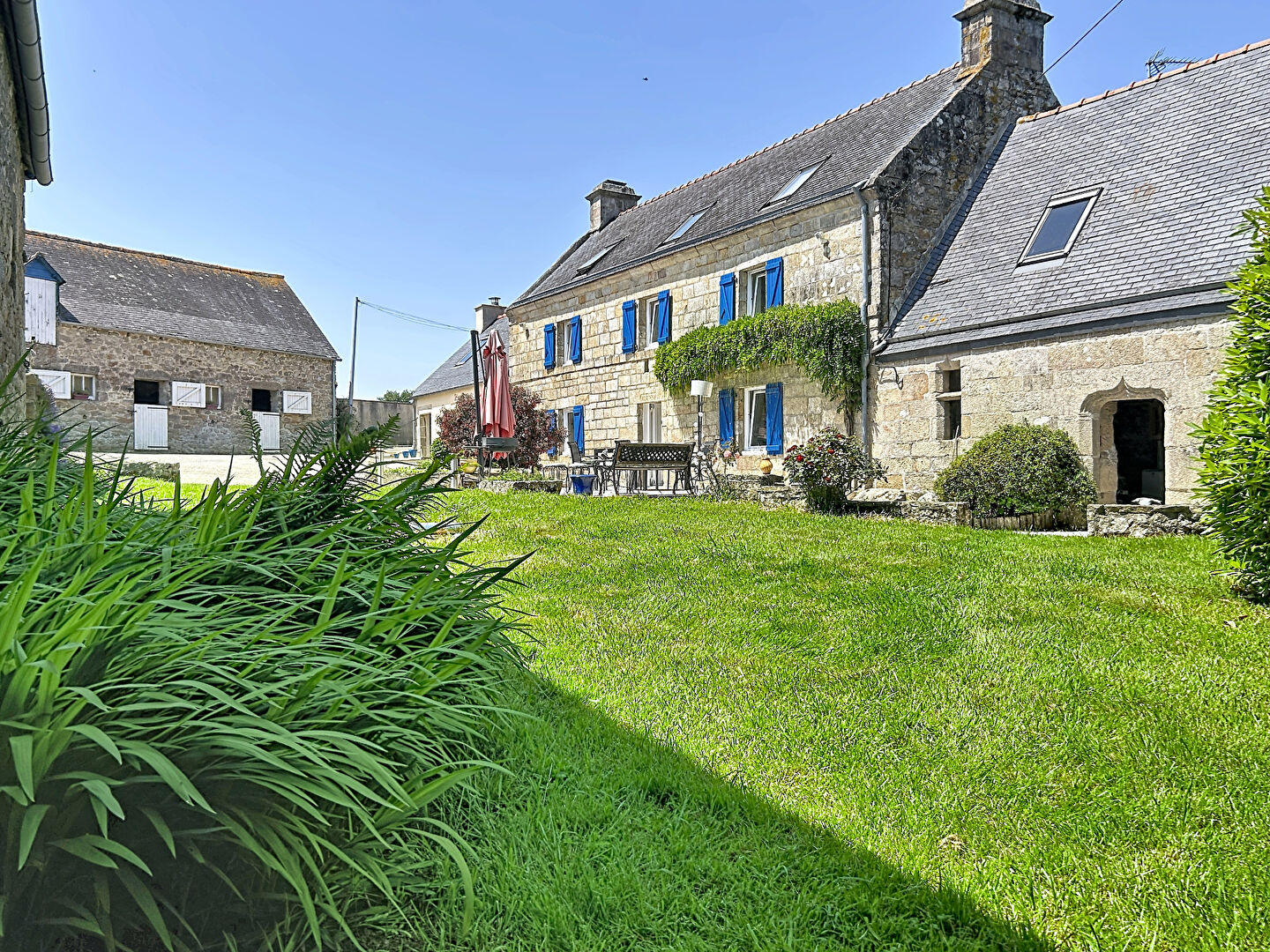 Maison 8 pièces 196 m² · à Guengat · 196 m² · 430 500 €