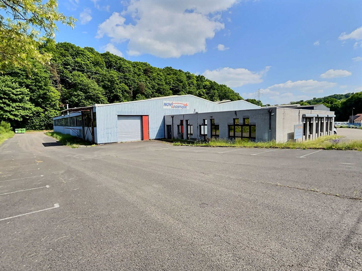 BÂTIMENT INDUSTRIEL / LOGISTIQUE SAINT-AVOLD 4 500 m²