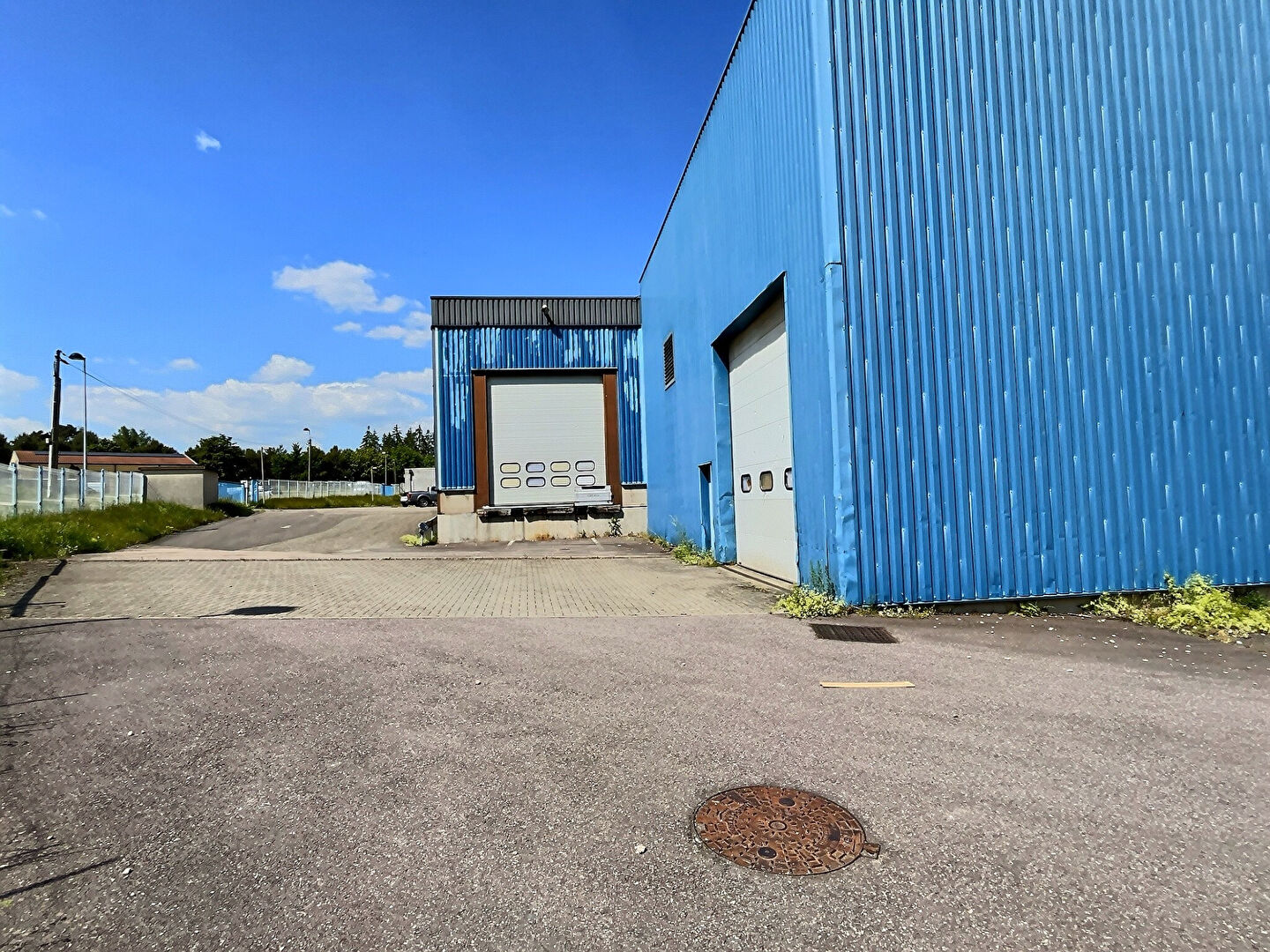 BÂTIMENT INDUSTRIEL / LOGISTIQUE SAINT-AVOLD 4 500 m²