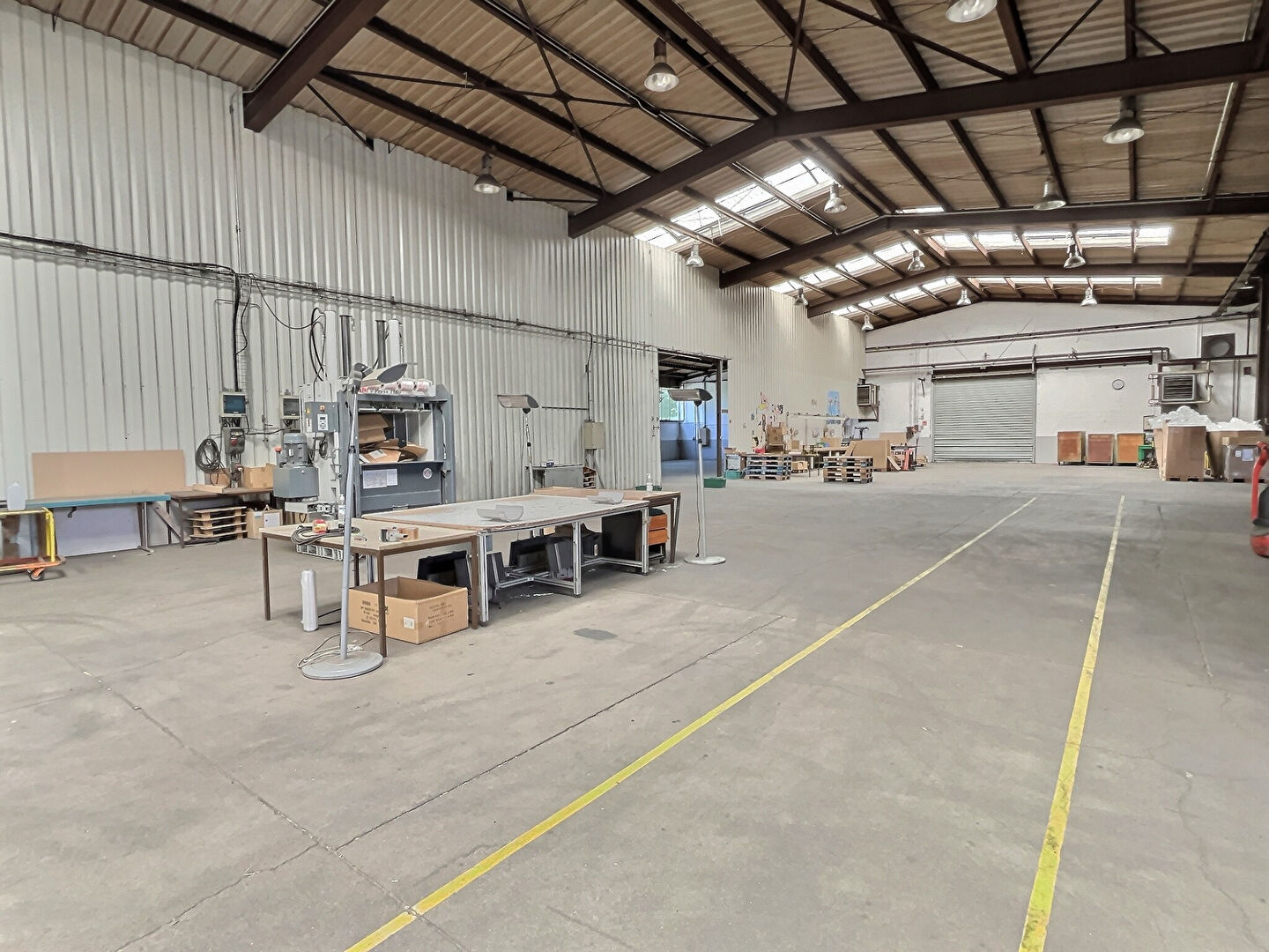 BÂTIMENT INDUSTRIEL / LOGISTIQUE SAINT-AVOLD 4 500 m²