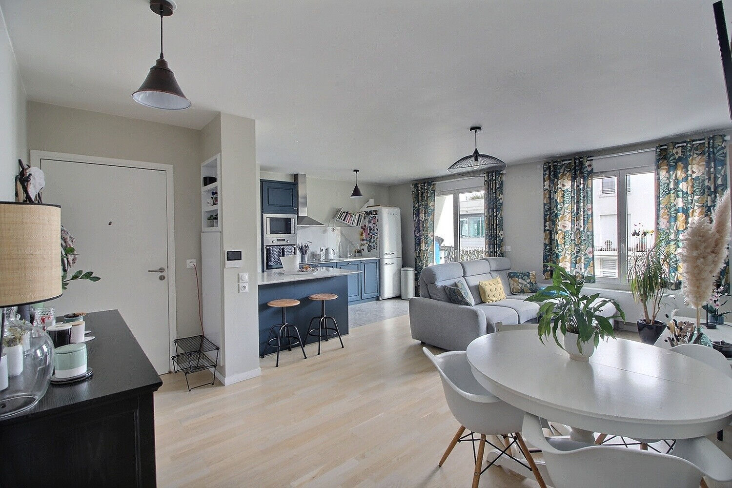Appartement 4 pièces 81 m² · à Suresnes · 81 m² · 690 000 €