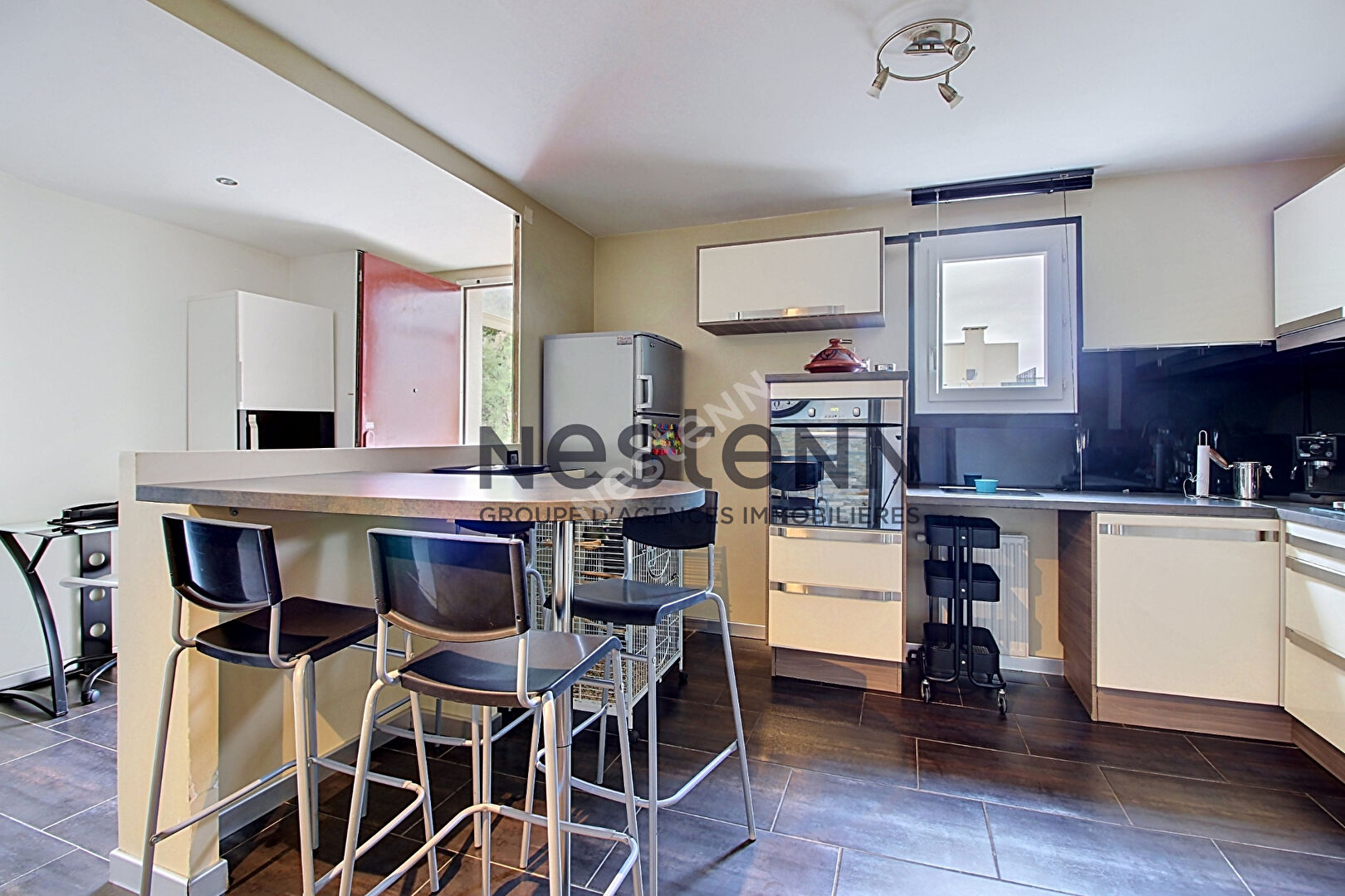 Appartement 4 pièces 85 m² · à Vitrolles · 85 m² · 250 000 €