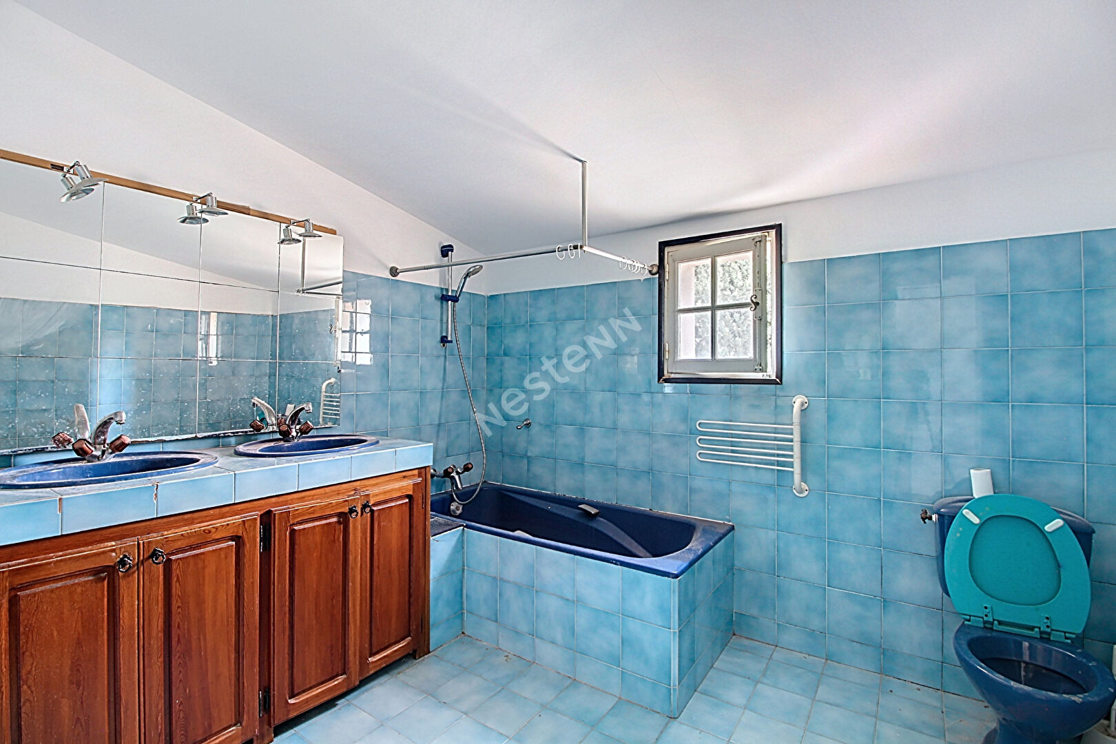 CHARMANTE MAISON DE VILLE T5 SUR SAINT-MITRE-LES-RAMPARTS - A VISITER SANS TARDER