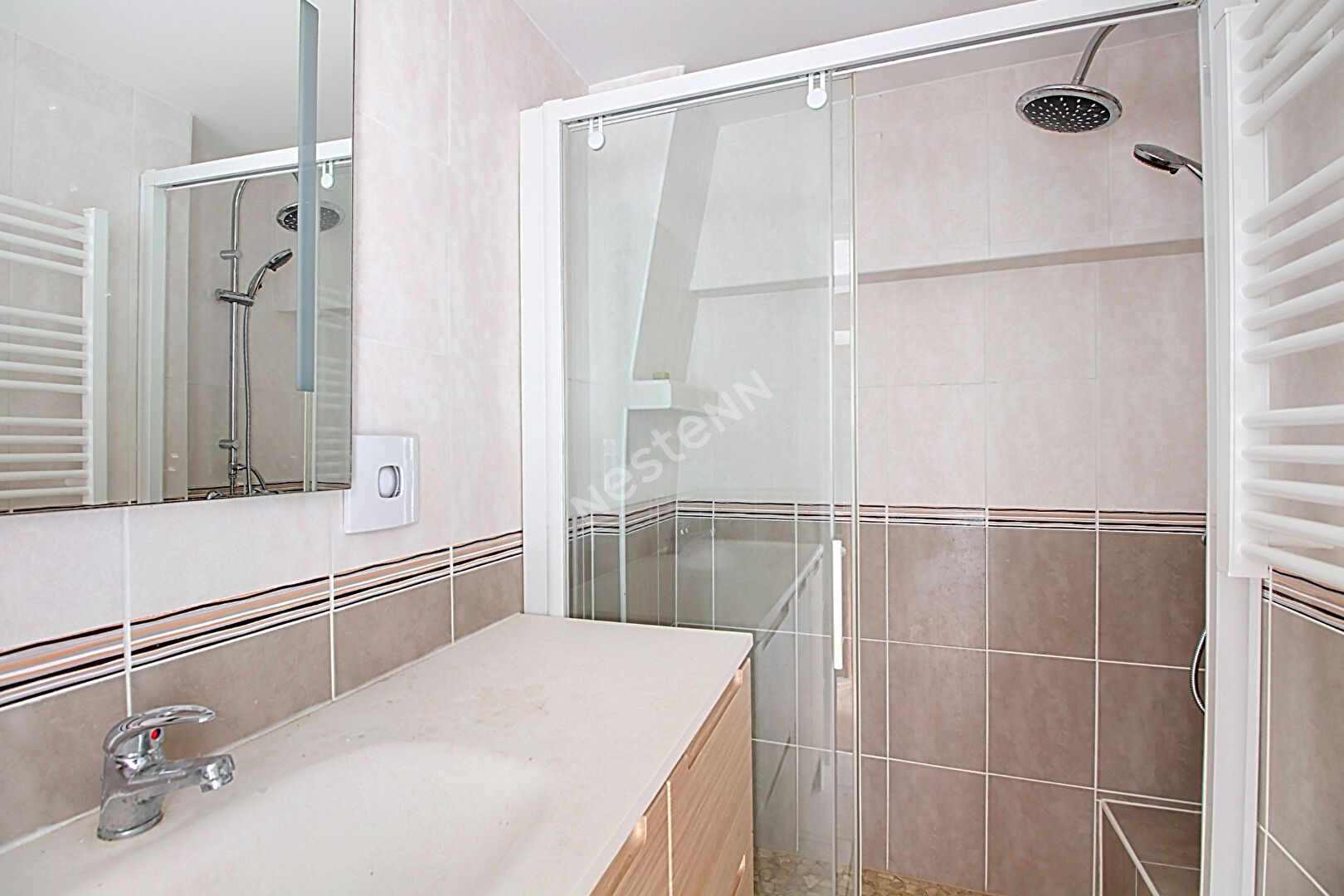 CHARMANTE MAISON DE VILLE T5 SUR SAINT-MITRE-LES-RAMPARTS - A VISITER SANS TARDER