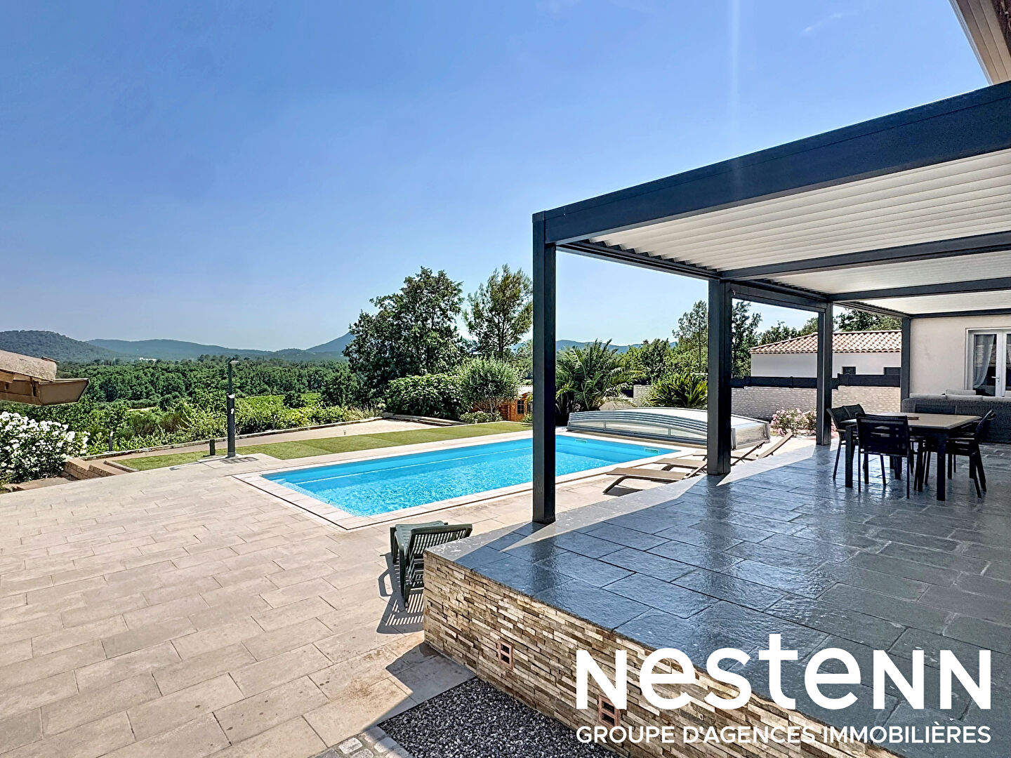 Maison 6 pièces 140 m² · à Forcalqueiret · 140 m² · 649 000 €