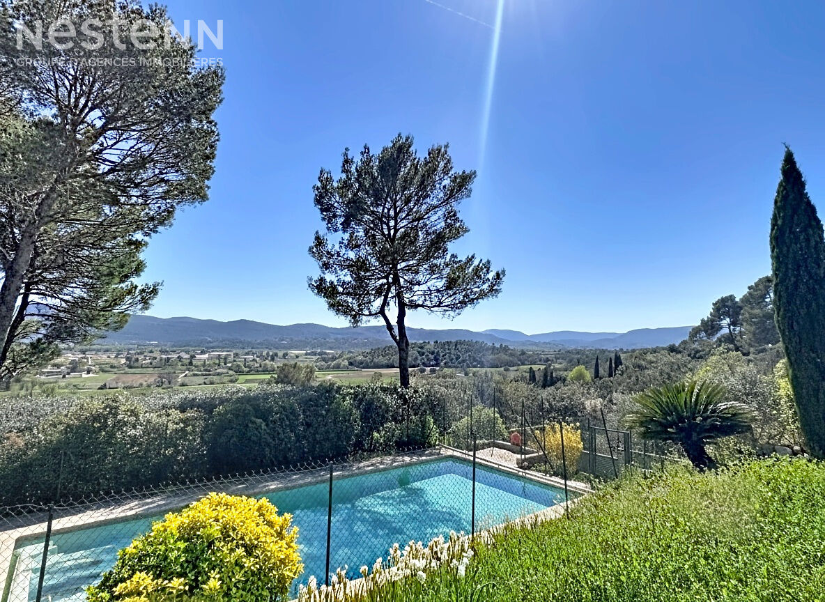 Maison 7 pièces 205 m² · à Gareoult · 205 m² · 579 000 €