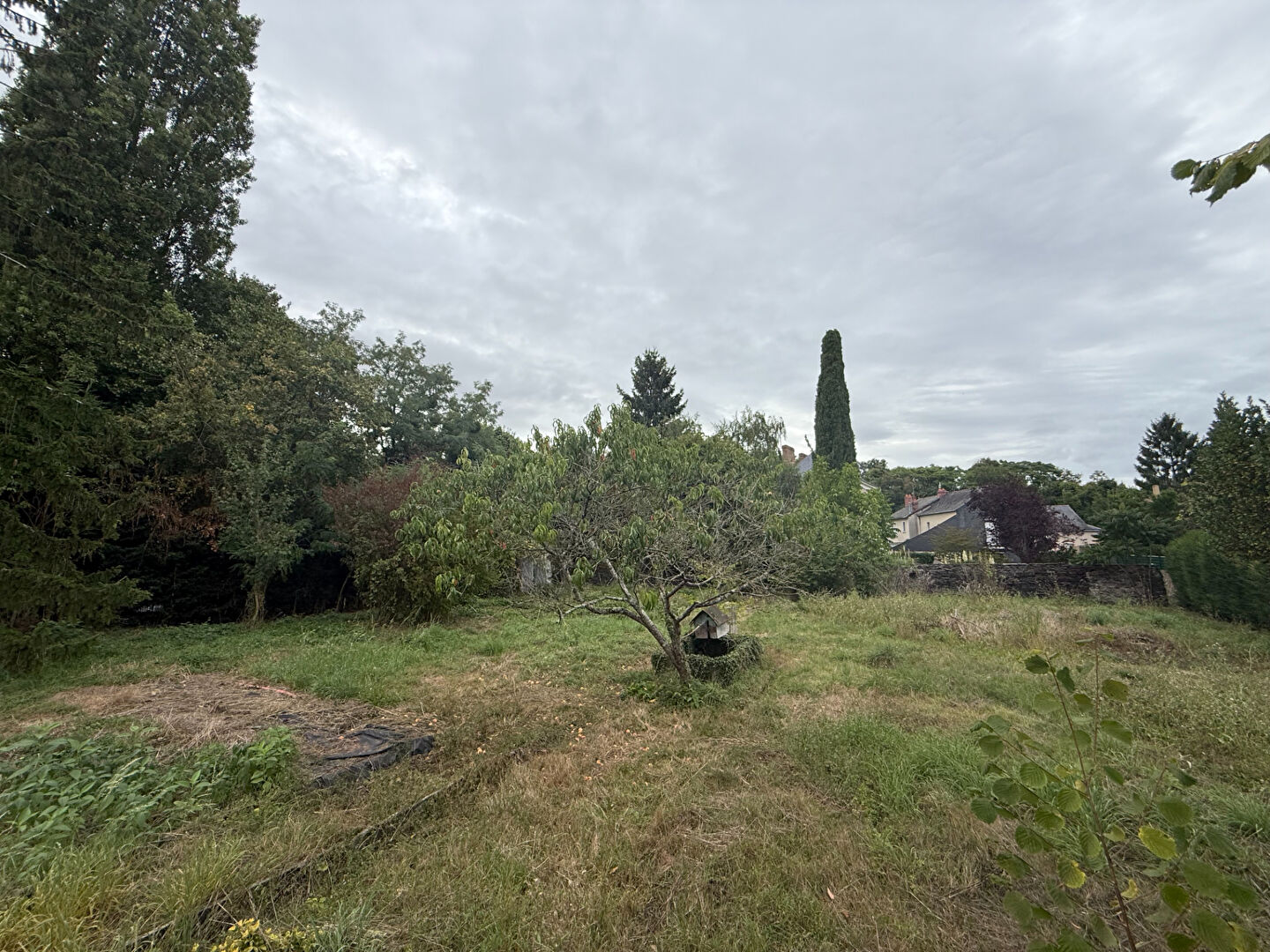 TERRAIN CONSTRUCTIBLE DE 814 m2, ERDRE EN ANJOU