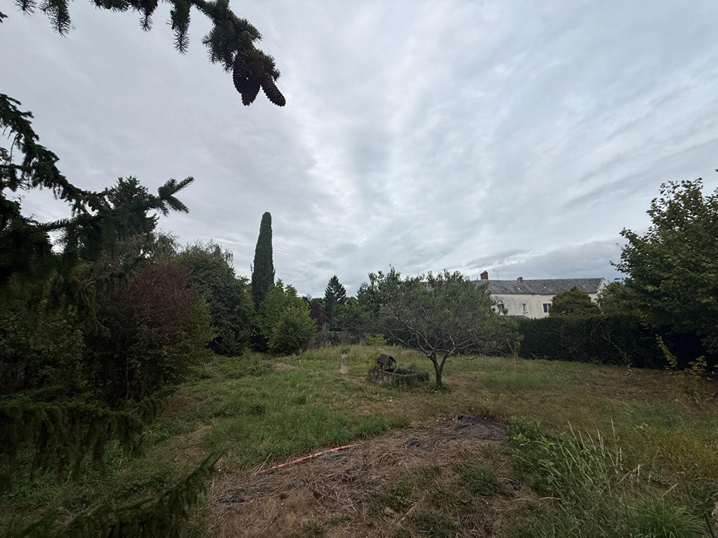 TERRAIN CONSTRUCTIBLE DE 814 m2, ERDRE EN ANJOU