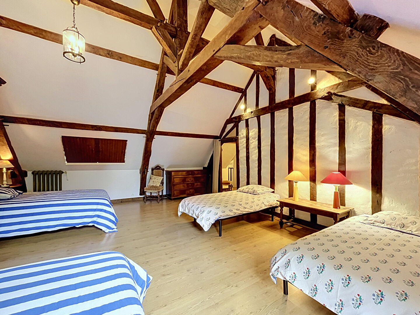 Demeure authentique - 4 chambres avec parc de 5000m2
